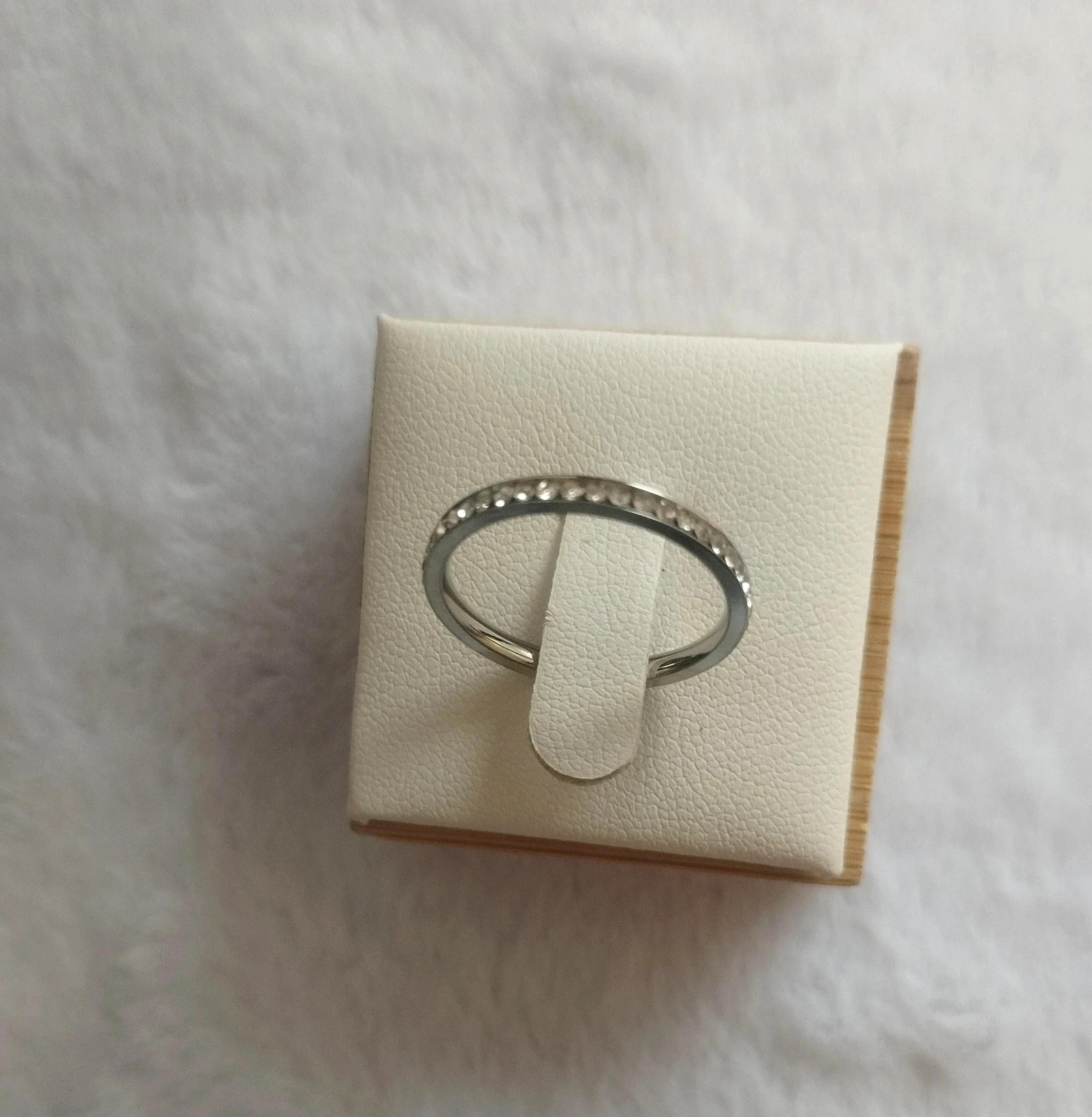 Anillo brillo blanco. Acero inoxidable.color plateado – taille 14,5 mm 4