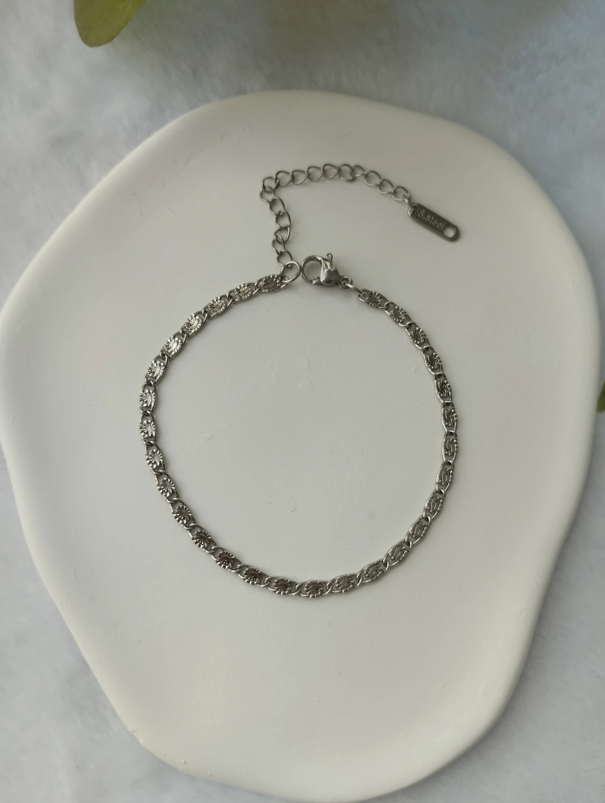 pulsera plateada eslabones 4