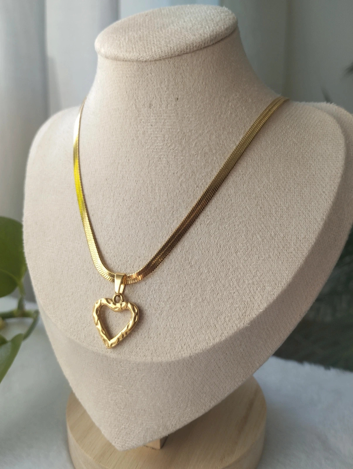 Collar corazón dorado de acero inoxidable 3