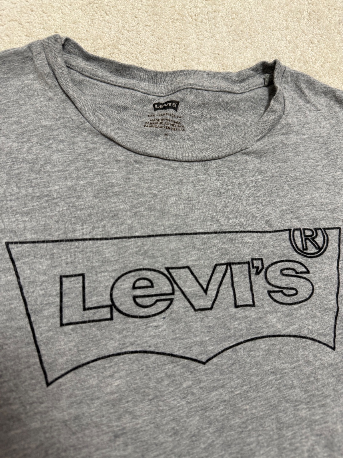 T-shirt gris Levi's avec logo imprimé 2