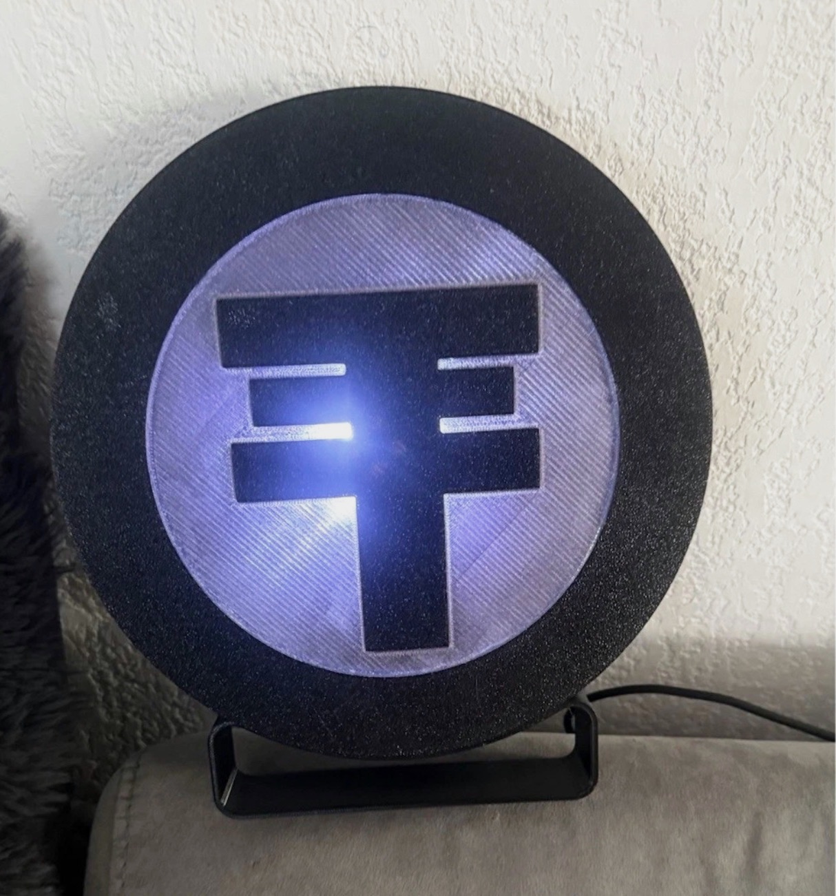 Lampe déco Tokio Hotel – Logo lumineux – Impression 3D – Fan Art – Env. 24 cm – Fait main 2