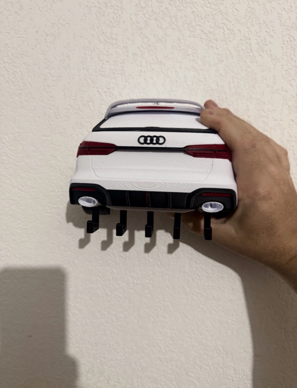 Porte-Clés Mural Voiture Sport – 5 Crochets – Décoration Garage – Impression 3D – Fait mains 3