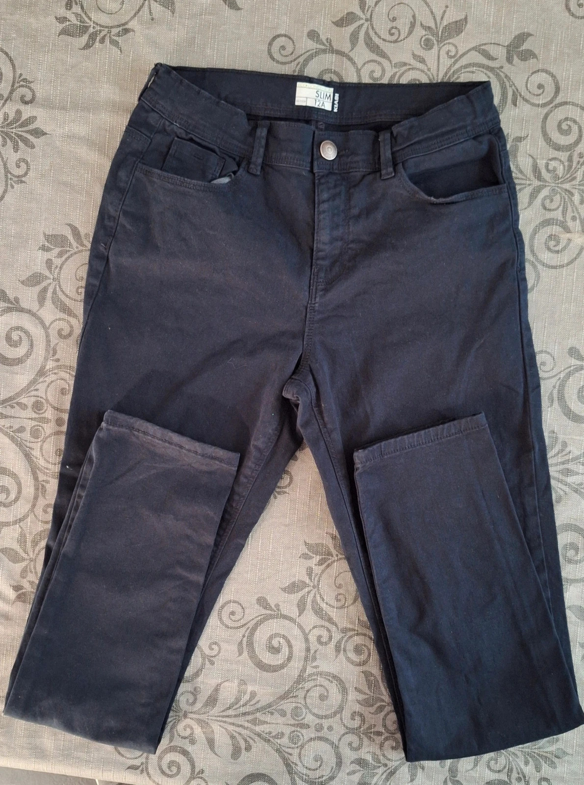 Pantalon slim 12 ans – Kiabi – taille 12 ans / 152 cm 2