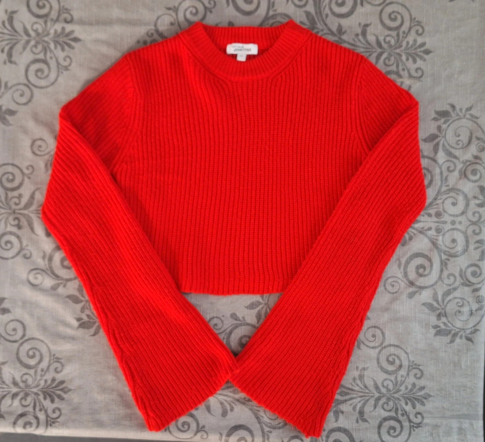 Pull court rouge ado