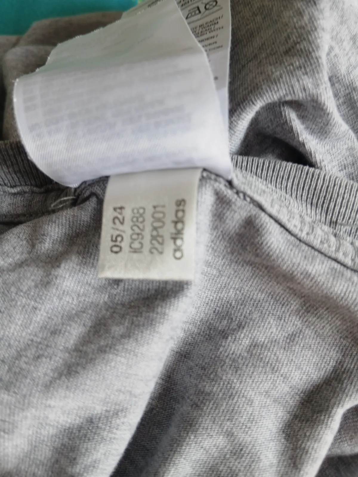 T-shirt homme  – Adidas – taille S 3