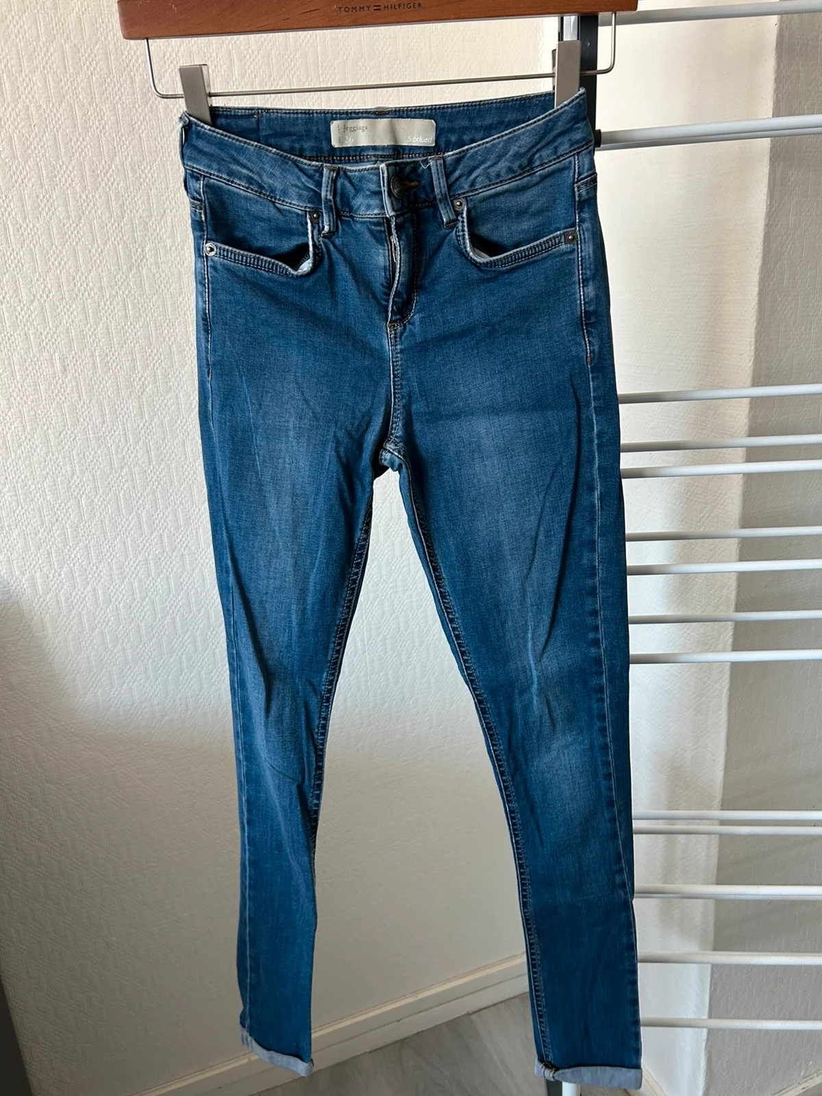 Jegging Subdued