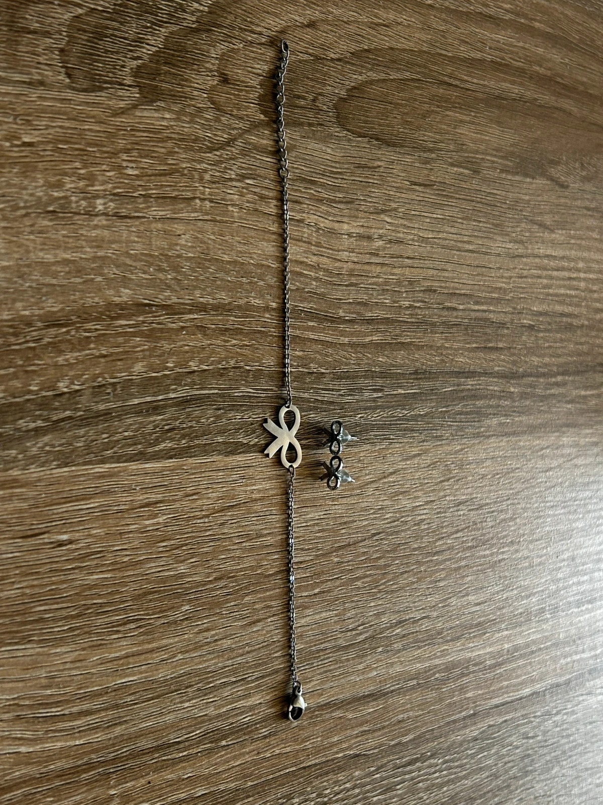 Lot Bracelet et boucles d’oreilles noeud – Inconnu 2