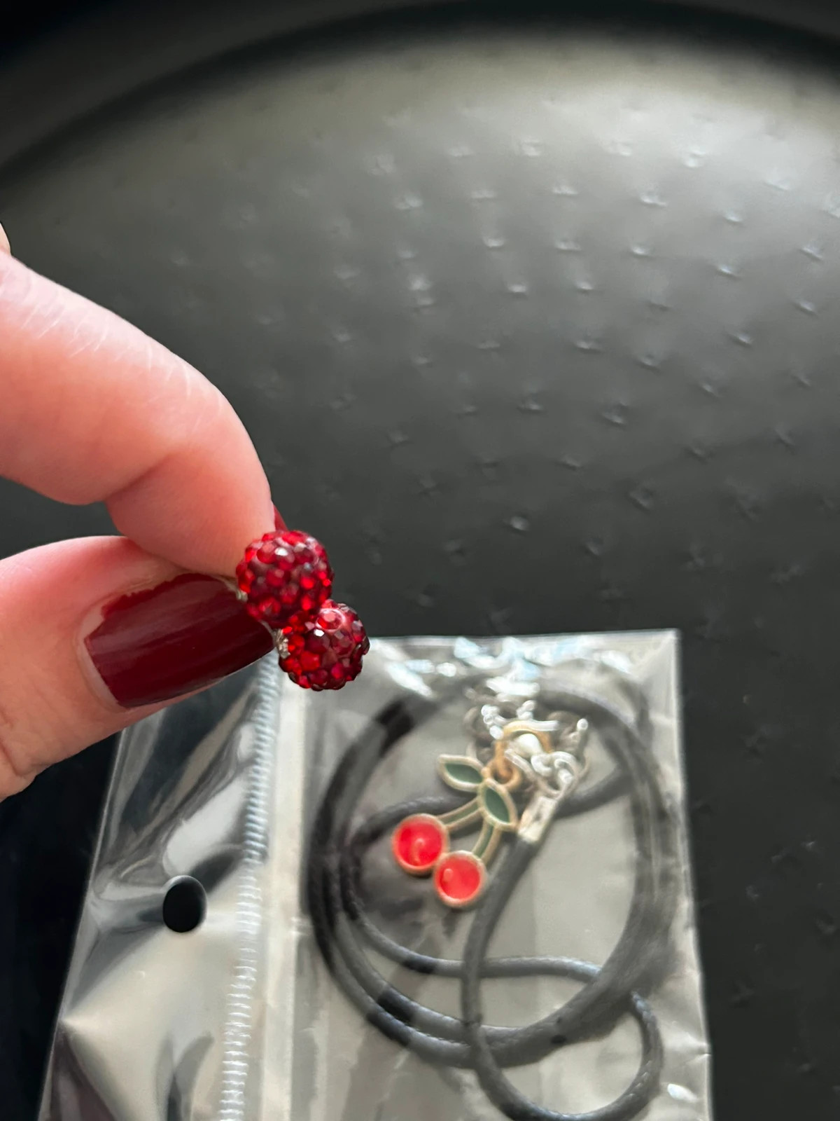 Lot collier et puces rouges – JSP 2