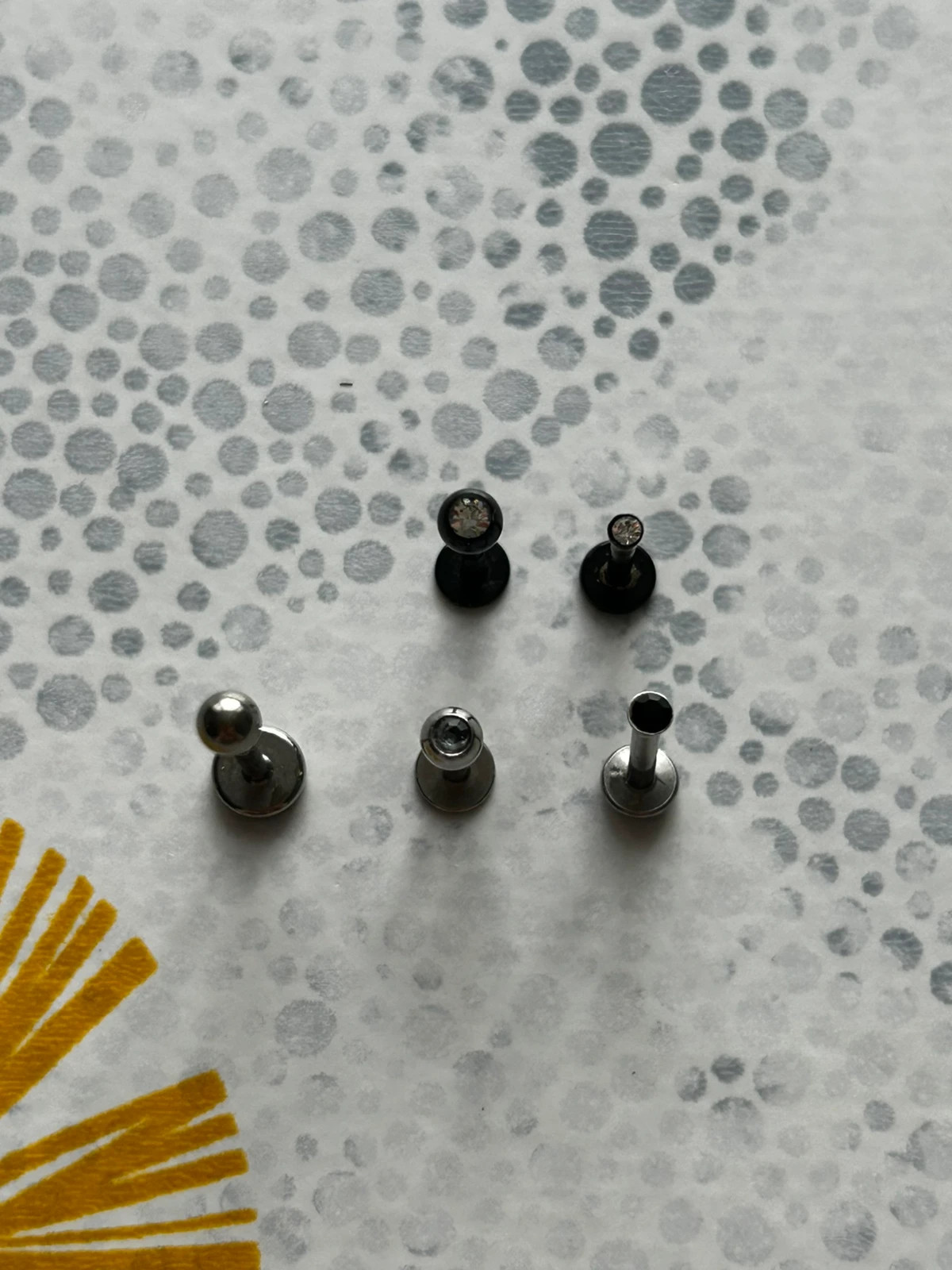 Lot piercing labret neufs – JSP 2
