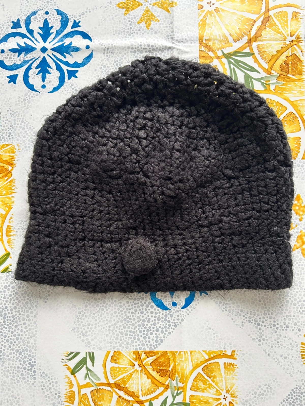 Bonnet en crochet noir