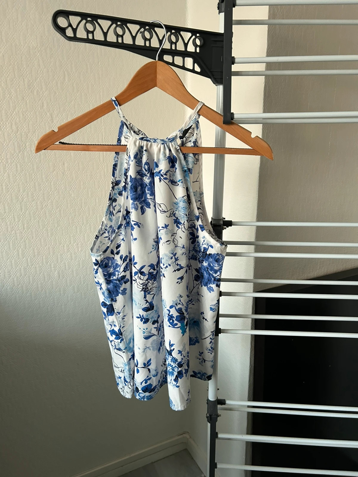 Top blanc et bleu