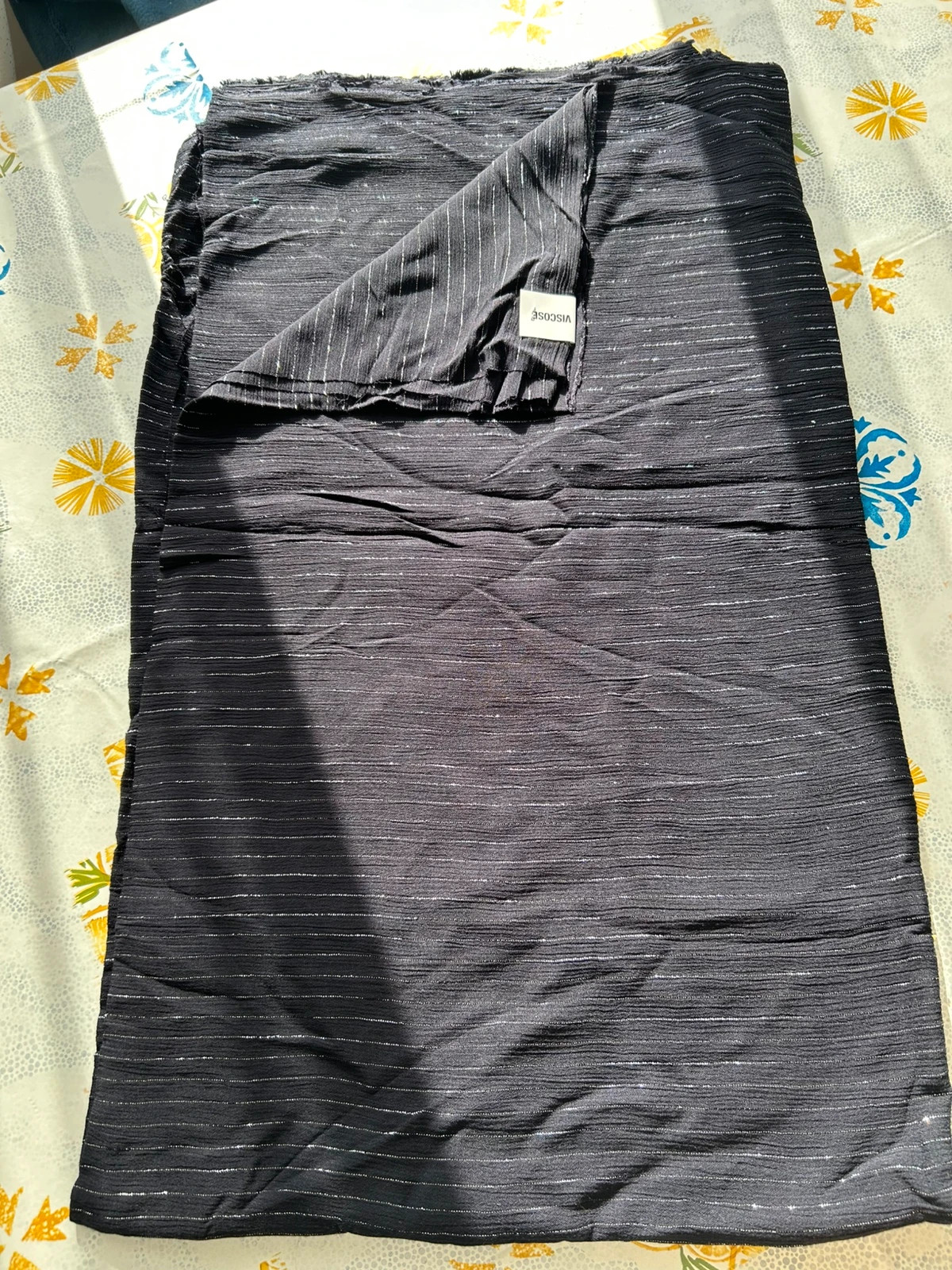 Coupon viscose bleu marine et argenté neuf