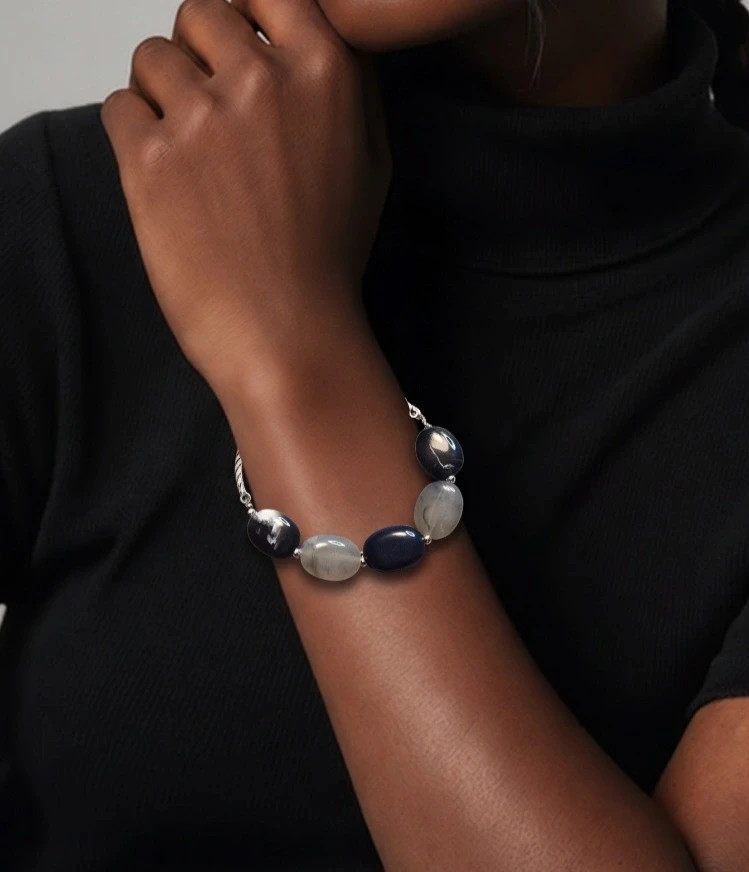 Collier – No Label 2