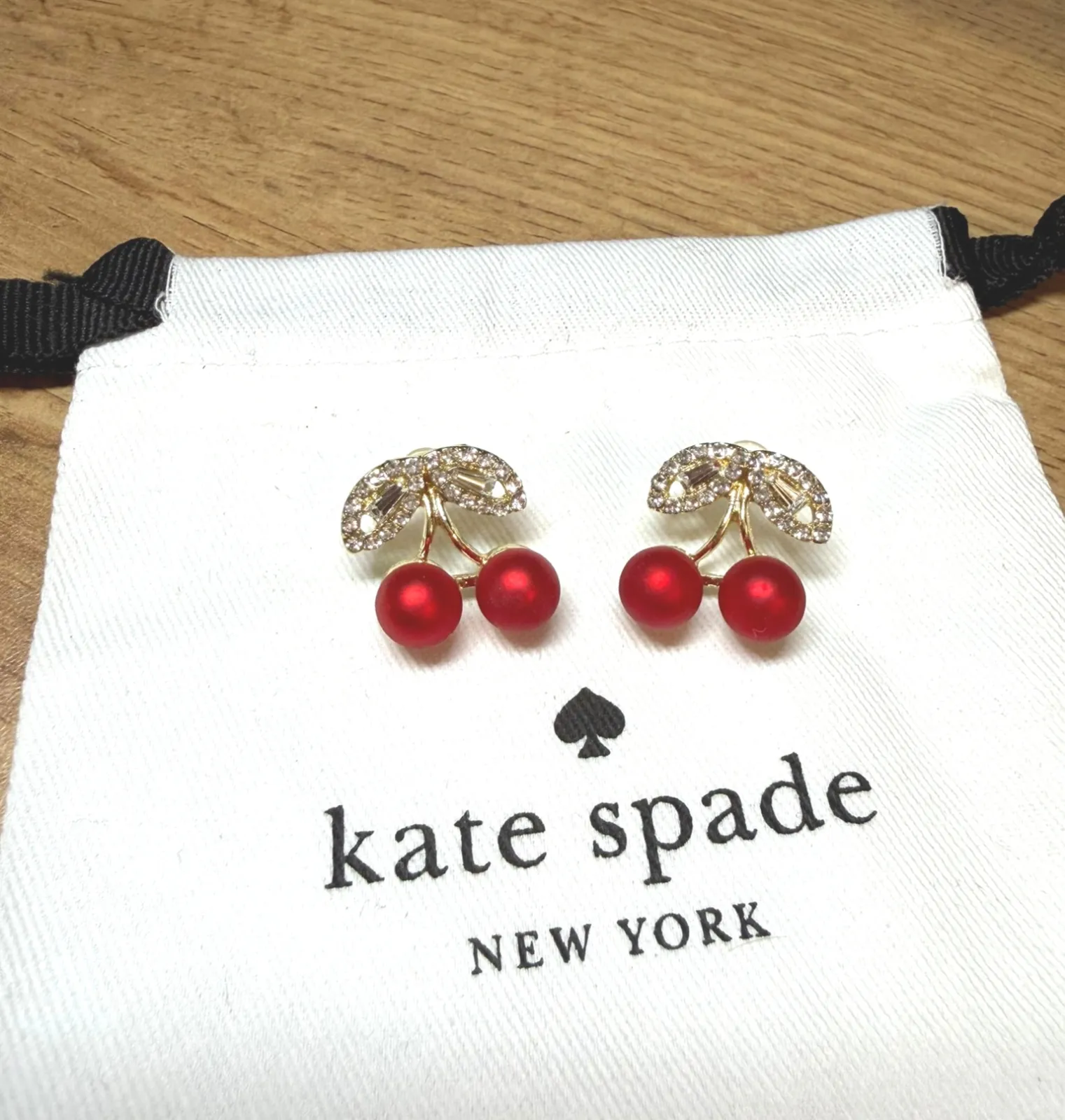 Boucles d'oreilles Kate Spade cerises rouges 5