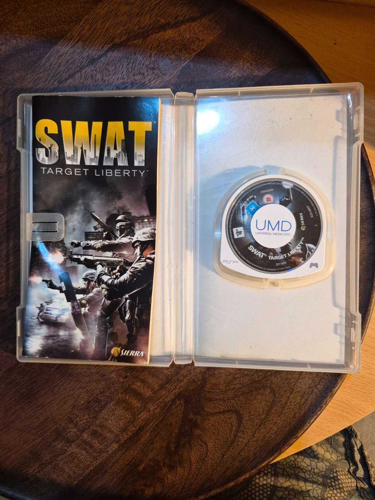 Jeu PSP - Swat Target Liberty (Complet) 4