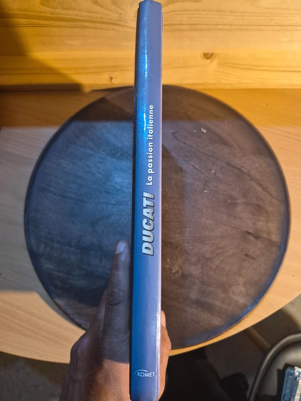 Livre "Ducati : La passion italienne" - Éditions Komet 4
