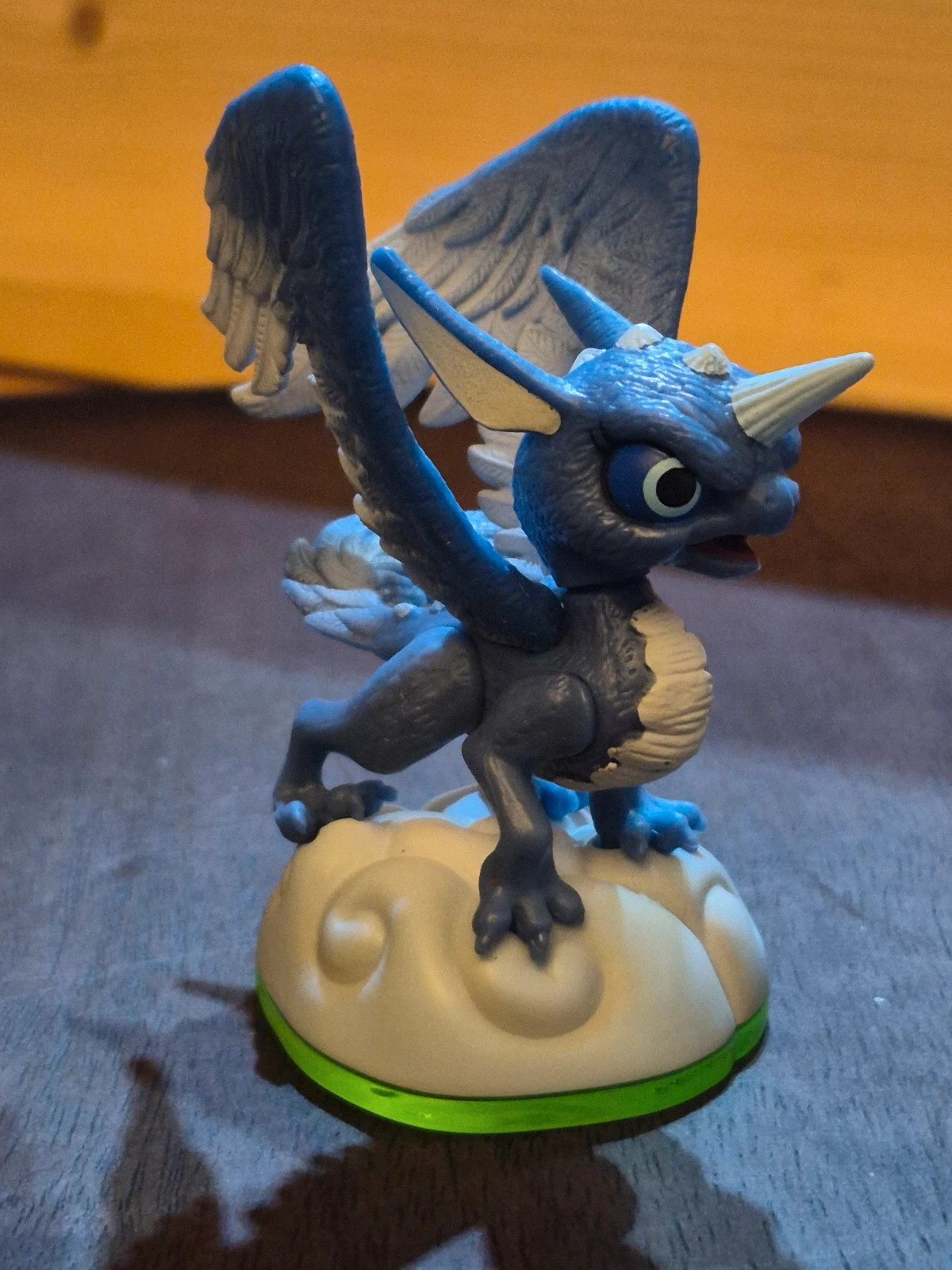 Pack Complet Figurine Skylanders Spyro's Adventure - Whirlwind (Série 1) + Carte & Sticker – Skylanders 2