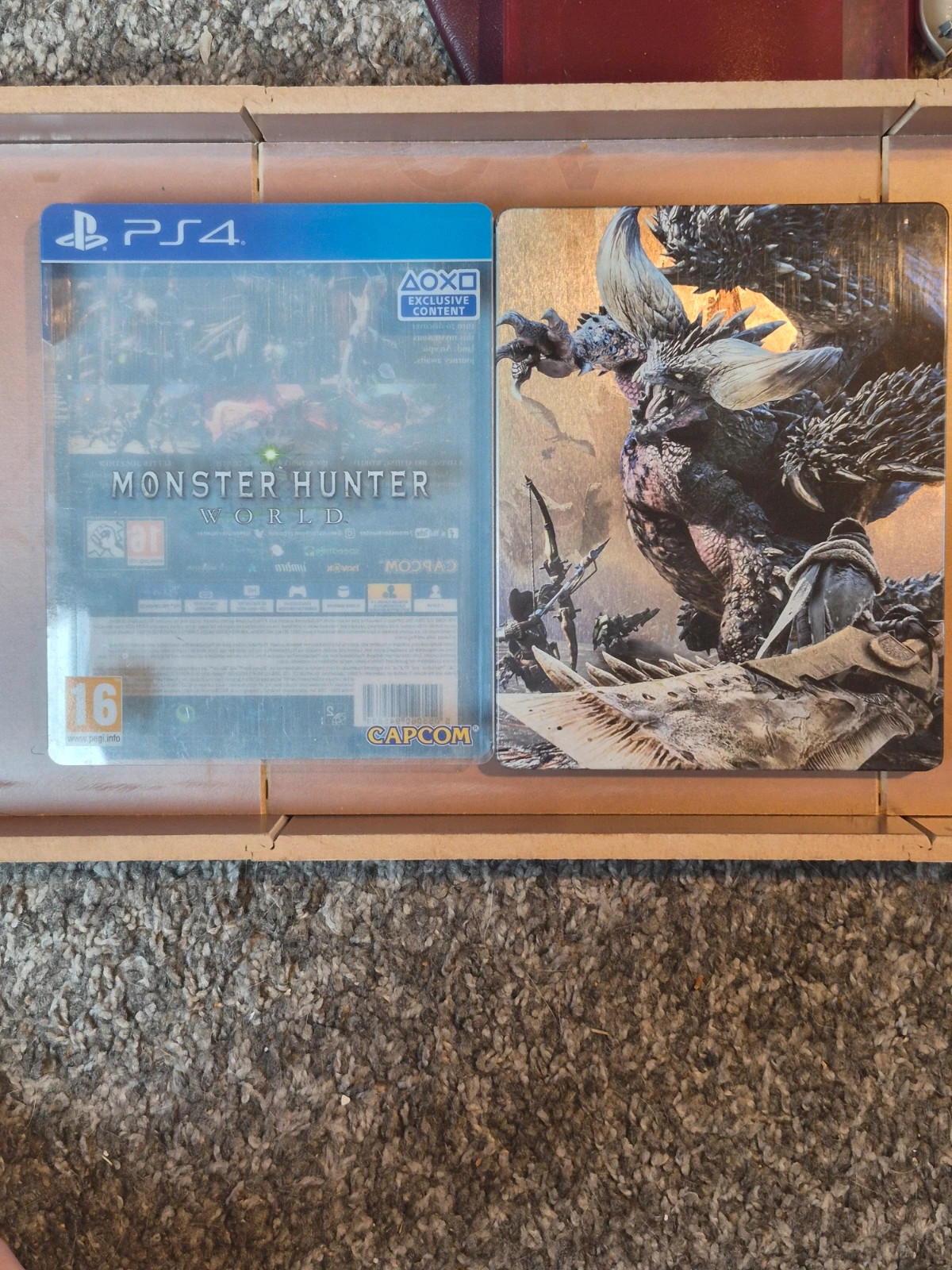 Jeu PS4 - Monster Hunter World édition Steelbook avec fourreau 2