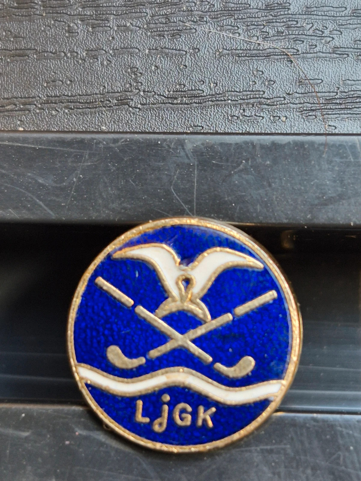 Pin's vintage émail - Ljunghusens Golfklubb (LJGK) - Suède 🇸🇪 – Collection 4