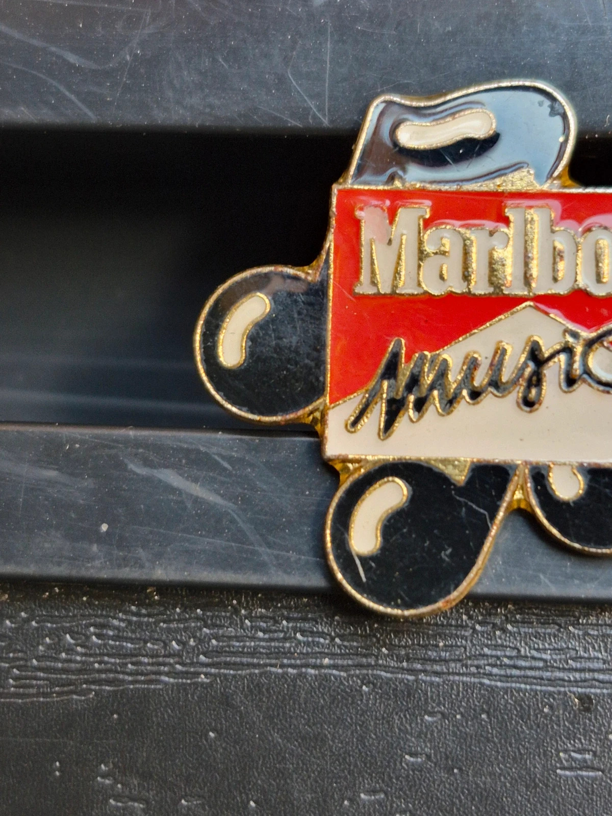 Pin's Vintage Marlboro Music - Années 90 - Fabricant Progress – Collection 3