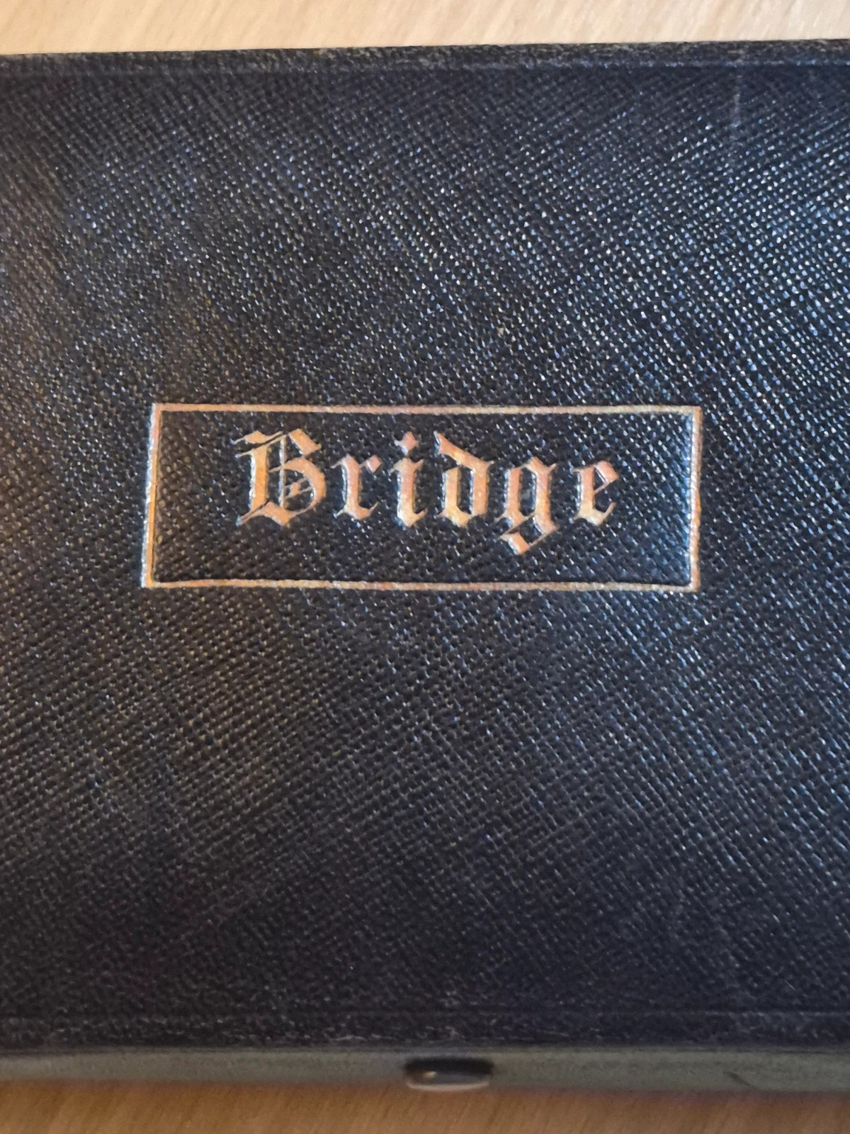 Coffret Bridge vintage complet – 2 jeux de cartes + bloc-notes vierge + règles – état collector 3