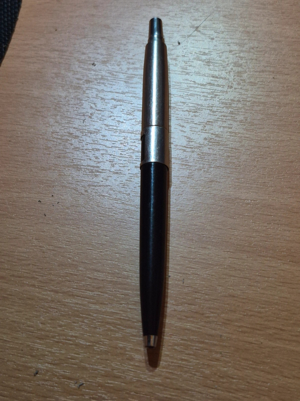 Lot vintage Parker Stylo bille tout acier inoxydable + 2 recharges scellées Années 70/80 – Parker 2