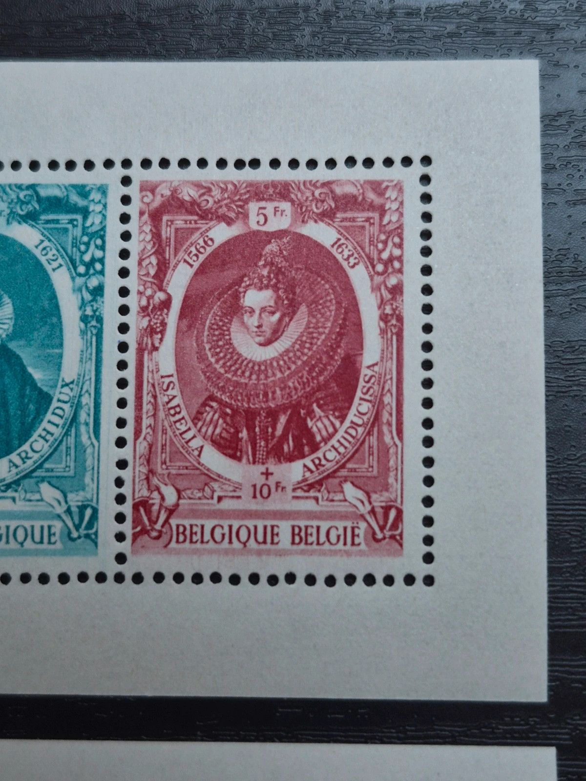 Lot 2 Blocs-Feuillets Belgique 1942 - Portraits Albert et Isabelle (MNH) 3