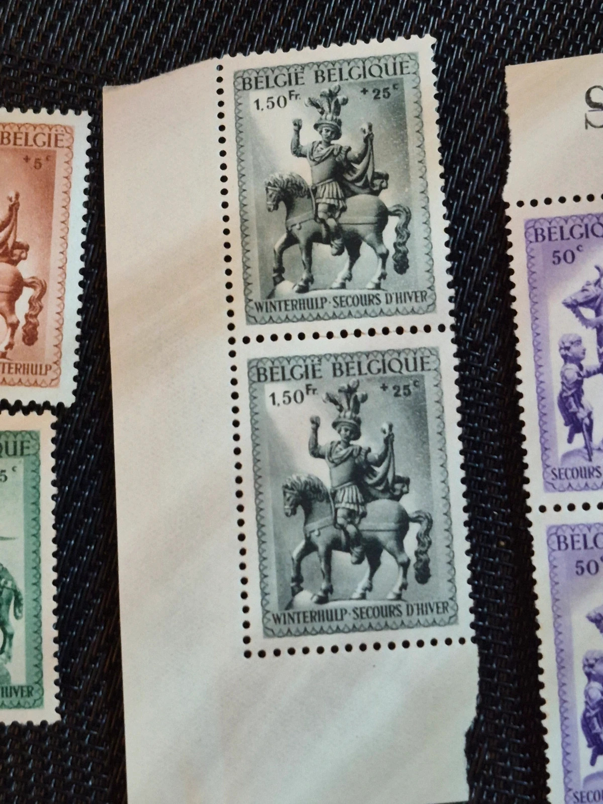 Lot timbres belges Winterhulp Secours d'Hiver 1942 cavaliers paires neuves WWII Belgique 4