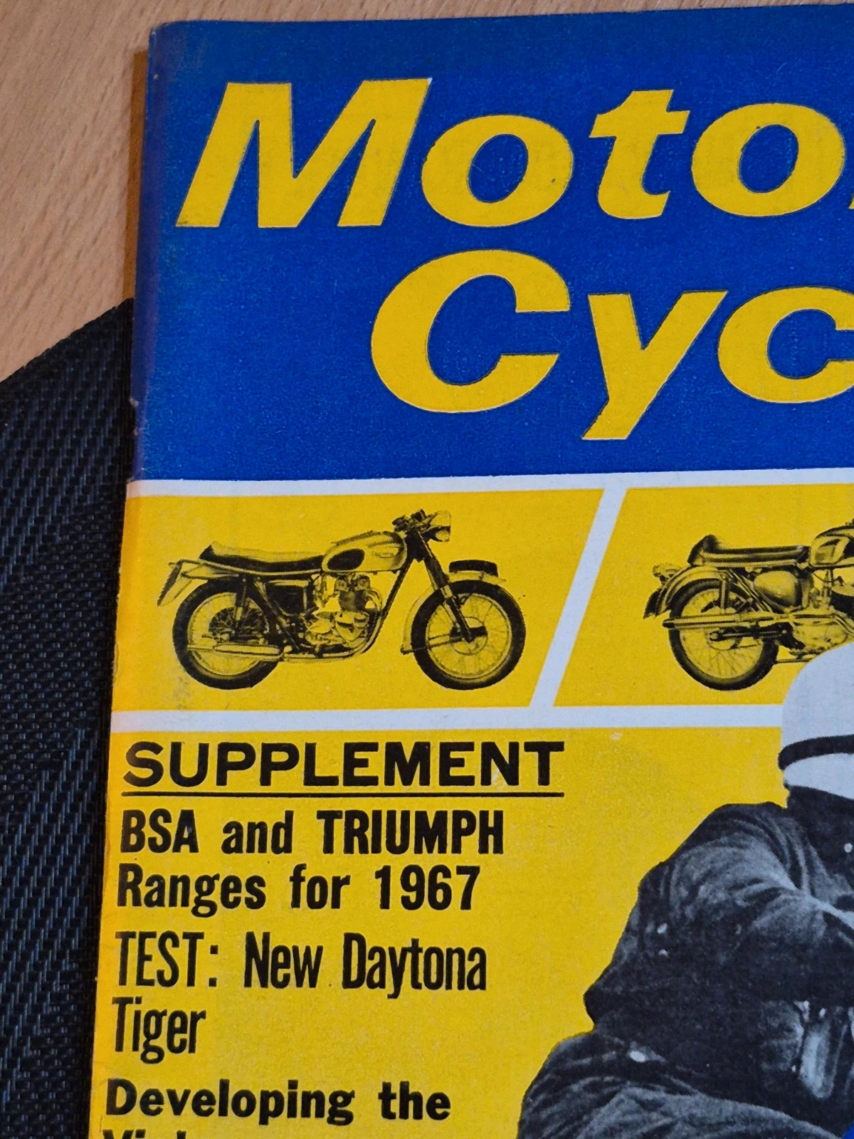 Magazine Motor Cycle 1966 - Spécial Triumph & BSA 1967 - TBE 2