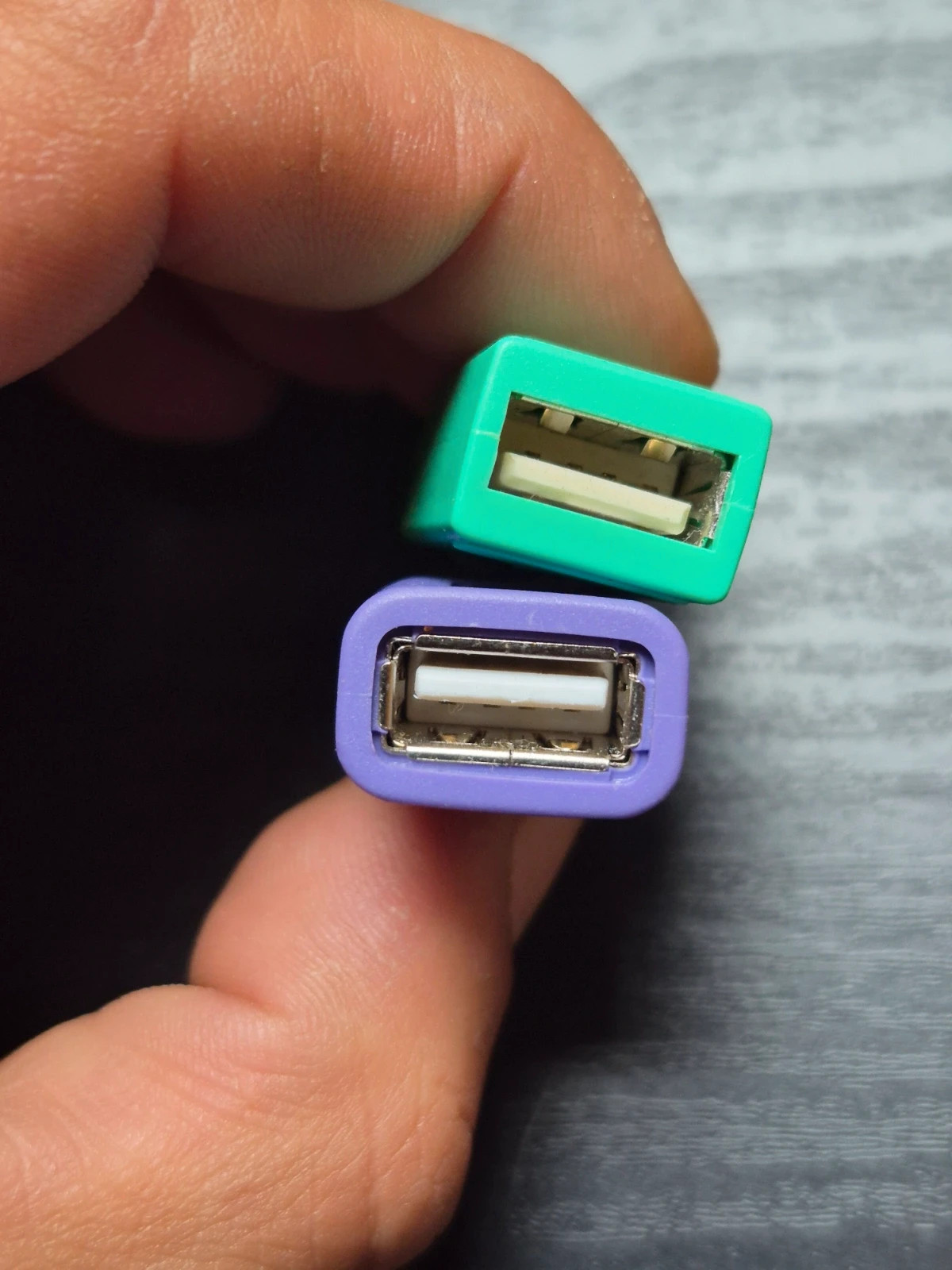 Adaptateurs Logitech PS/2 vers USB - Vert et Violet – Logitech 5