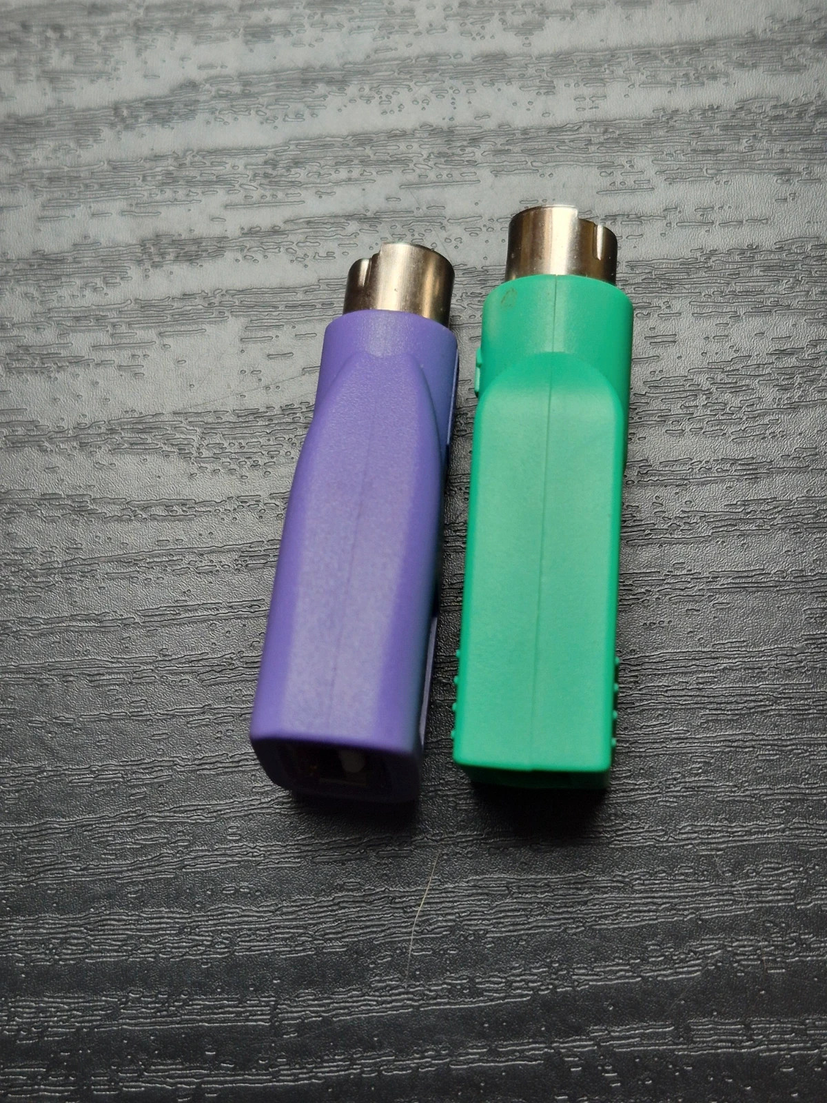 Adaptateurs Logitech PS/2 vers USB - Vert et Violet – Logitech 4