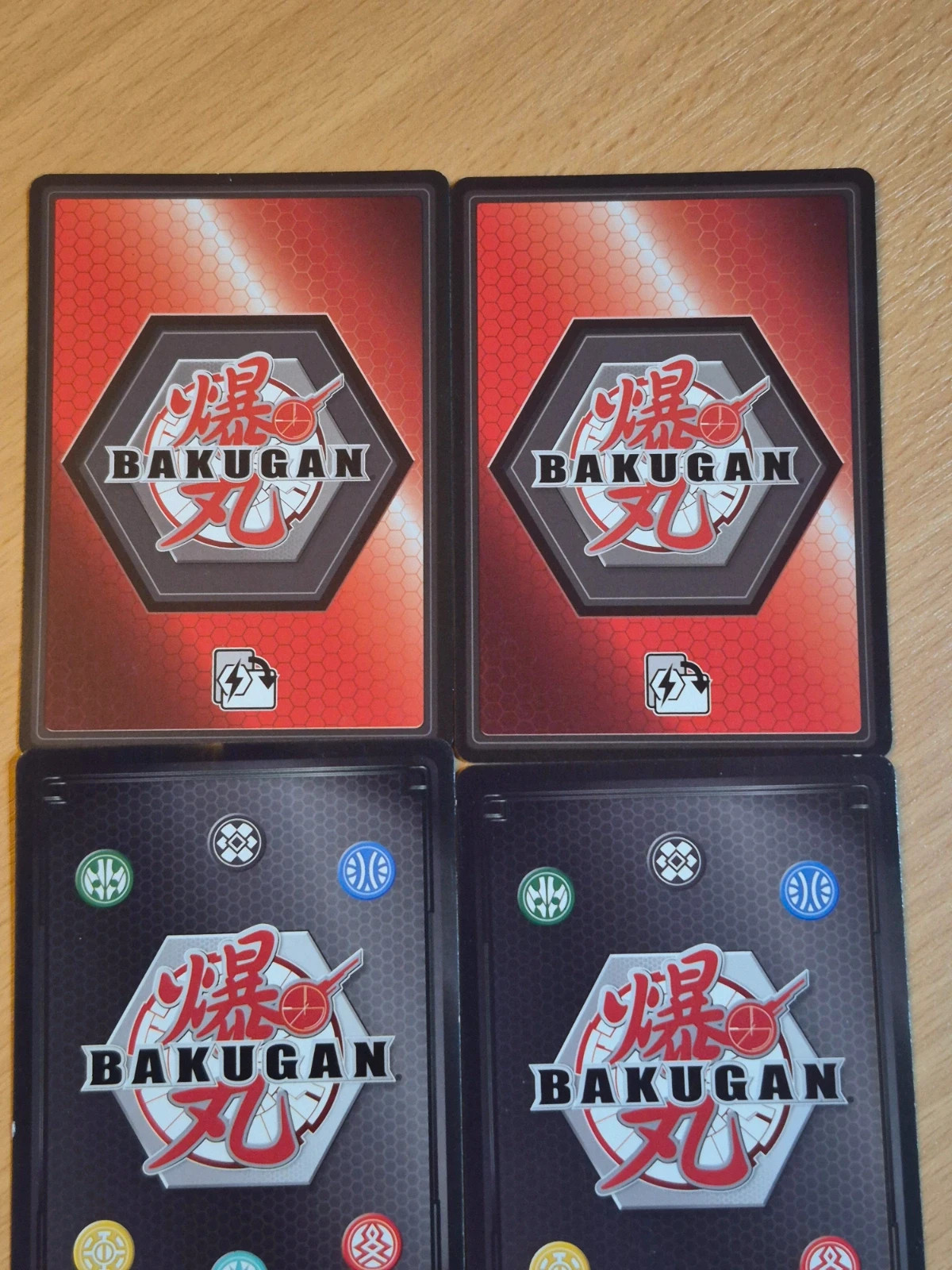 Lot de 6 Cartes Bakugan Battle Planet - Très bon état - Pyrus / Haos / Aquos / Darkus – Bakugan 5