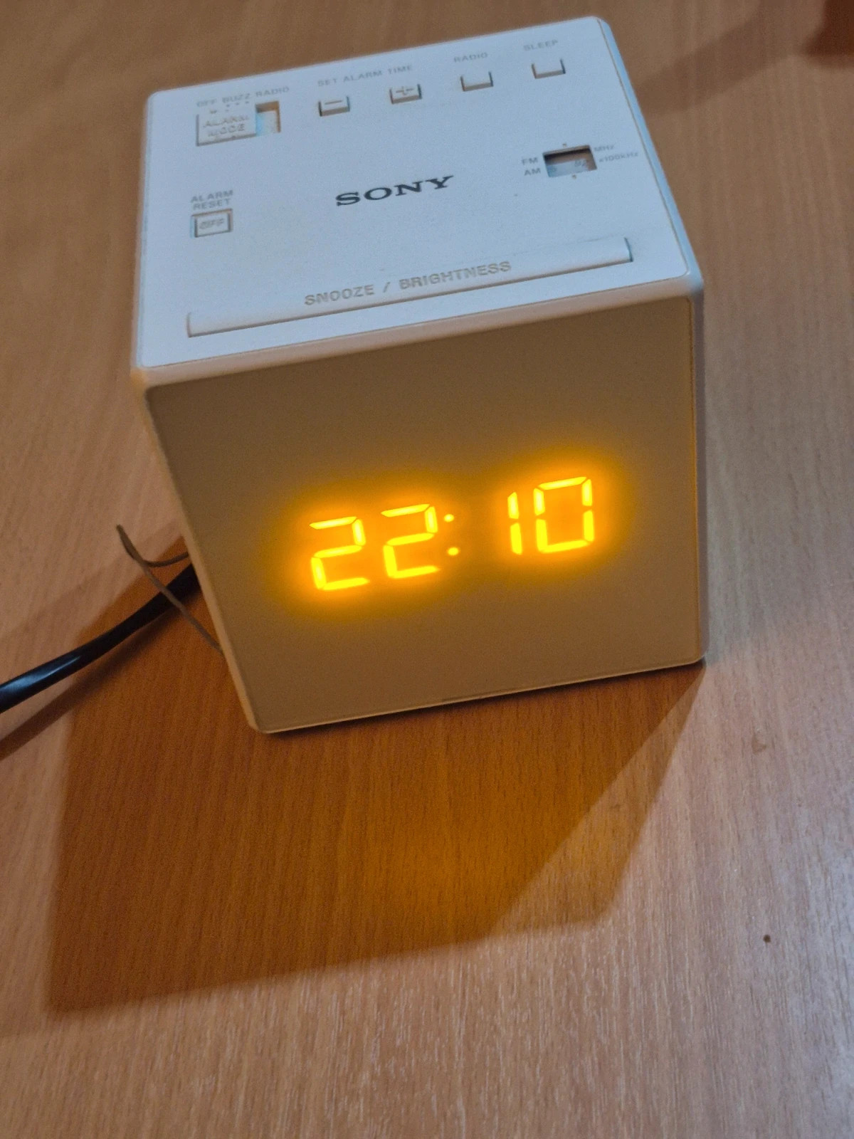 Radio-réveil Sony ICF-C1 blanc – Sony 2