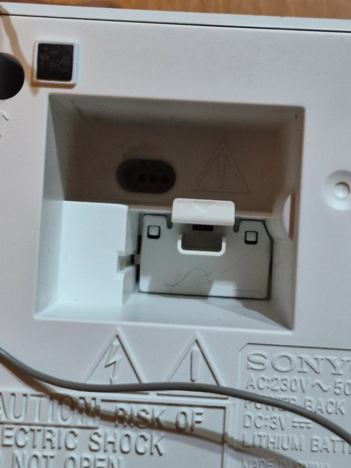 Radio-réveil Sony ICF-C1 blanc – Sony 6