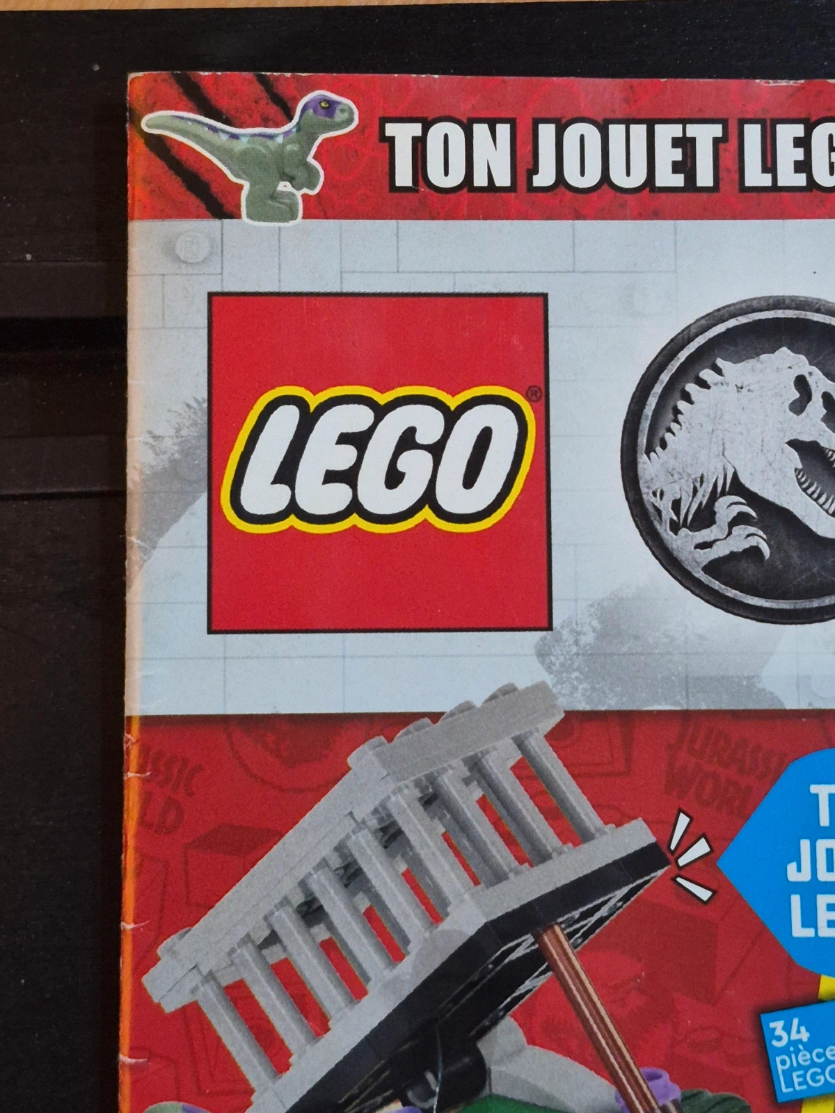 Magazine LEGO Jurassic World Hors-Série 18 + Poster (Sans jouet) 2