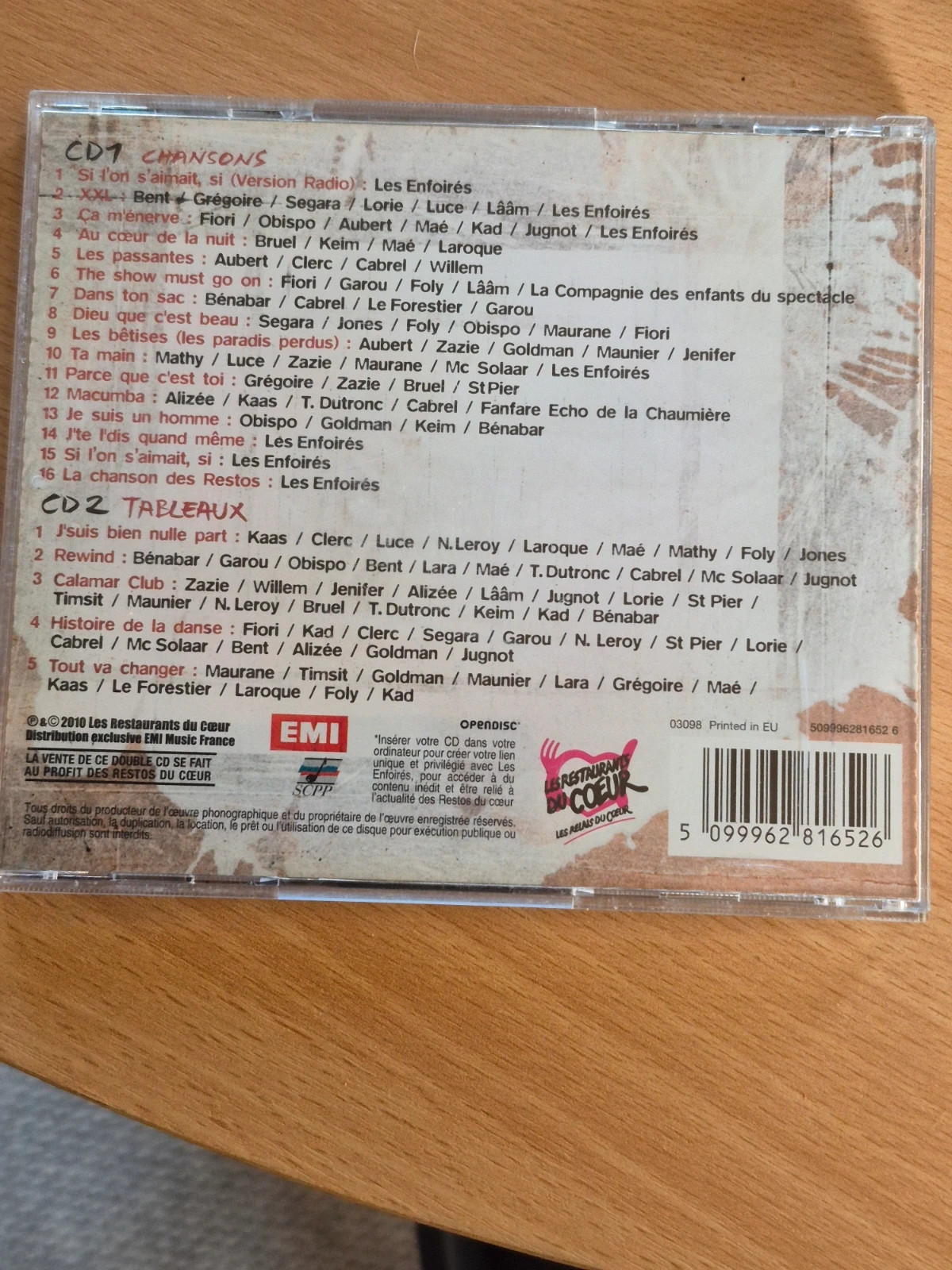Double CD Les Enfoirés 2010 - La Crise de Nerfs ! 2