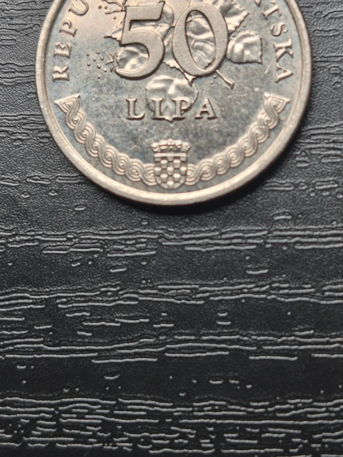 Pièce Croatie 50 Lipa 2001 2