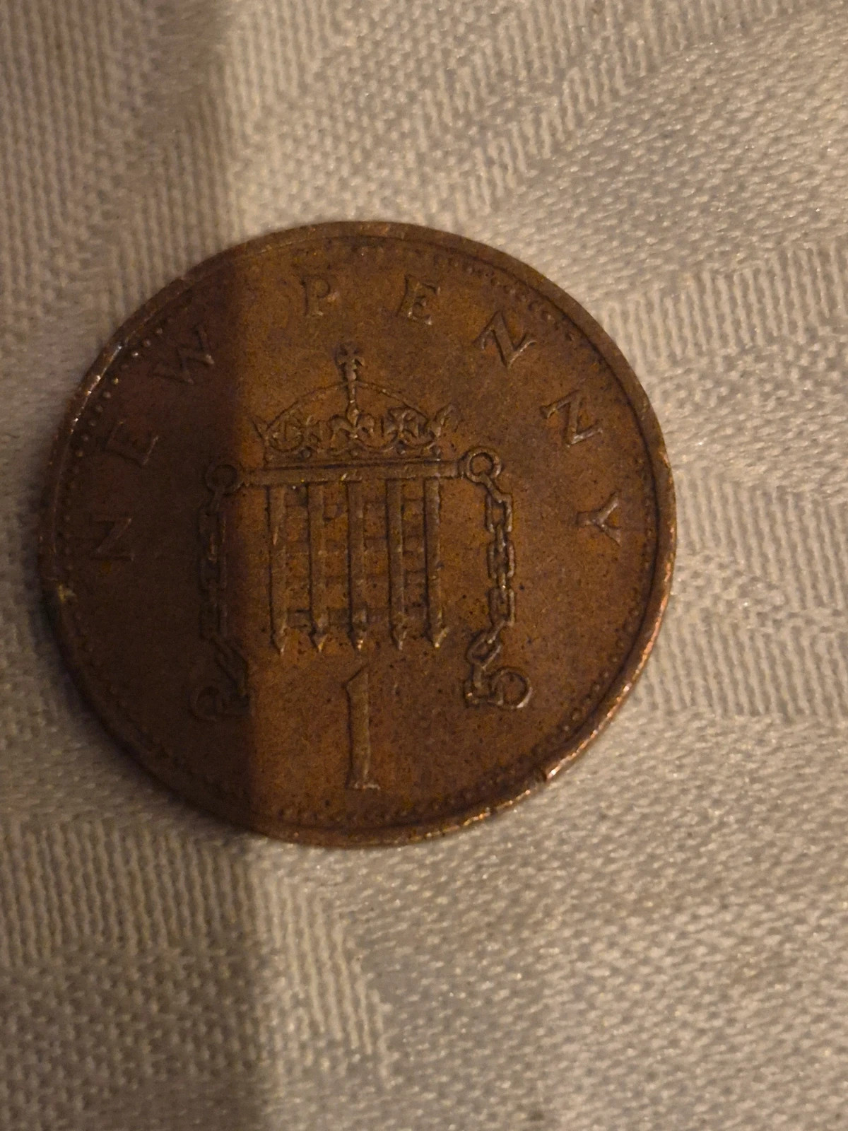 Pièces de 1 New penny (1971) 4