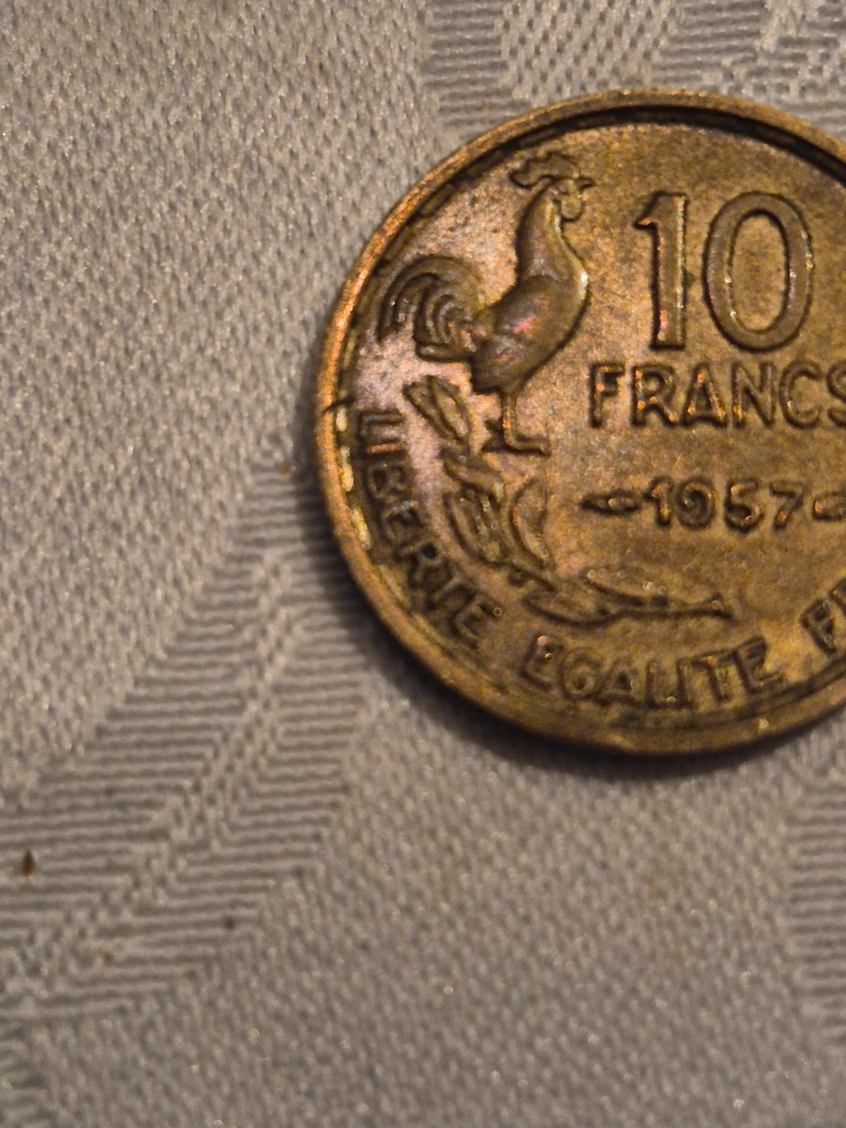 Pièce de 10 francs français (1957) 3