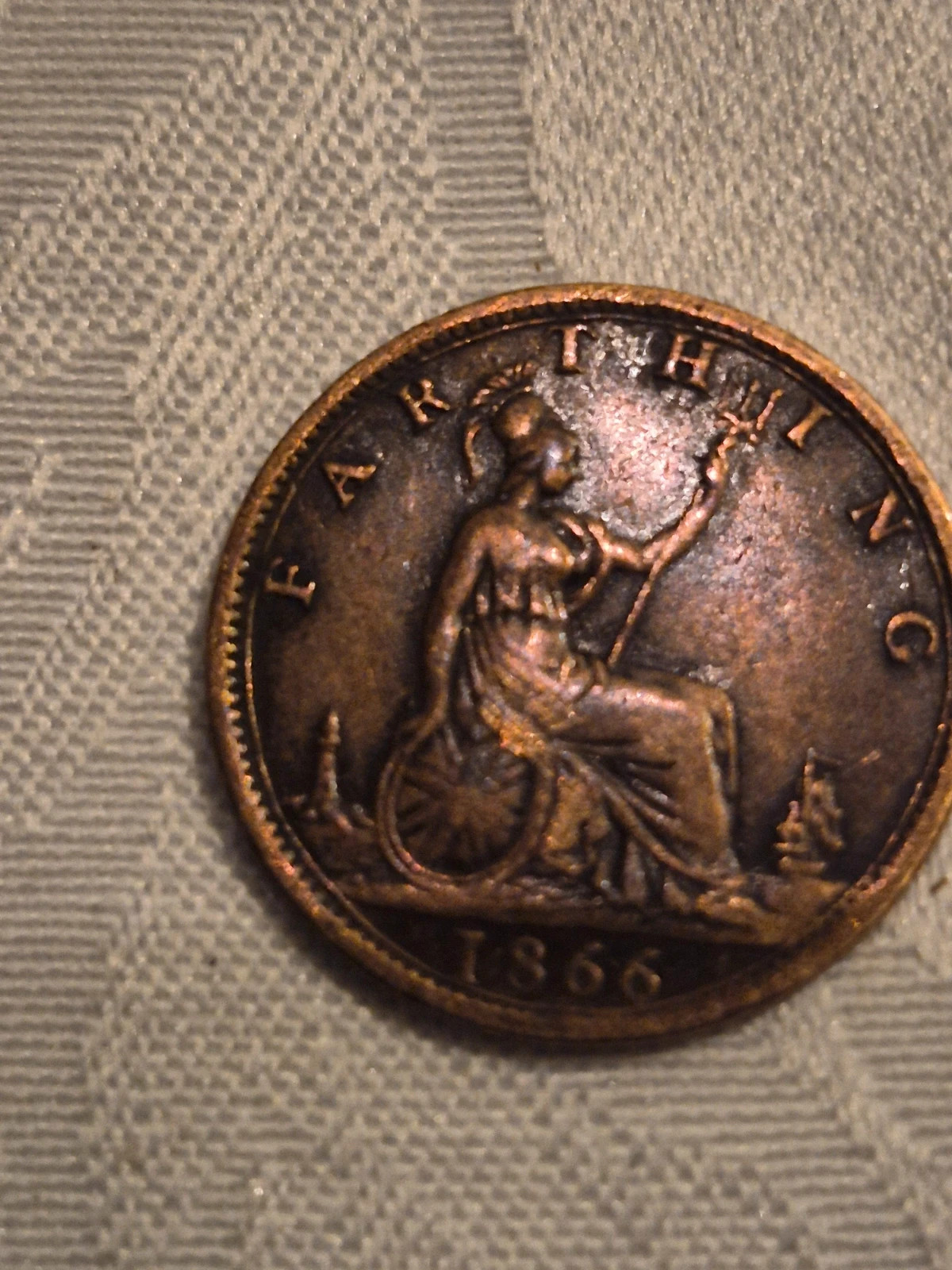 Pièce de 1 farthing britannique (1866) 5