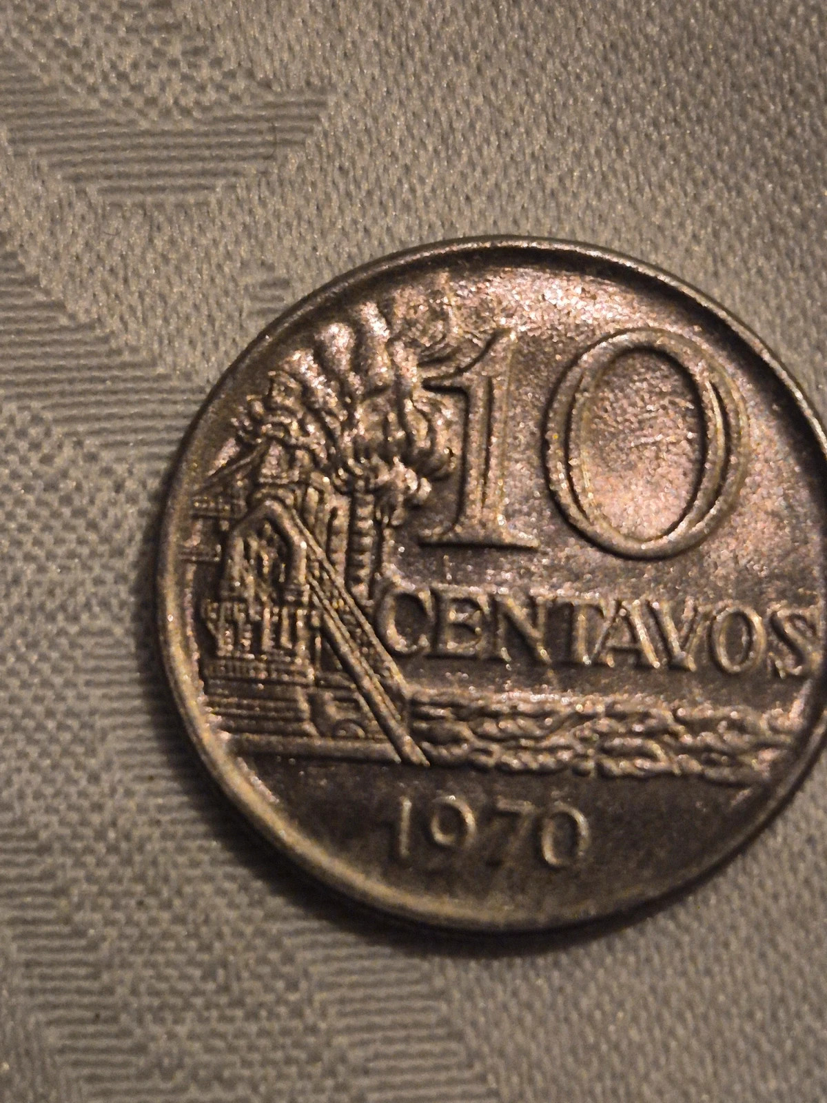 Pièce de 10 centimes brésilien (1970) 4