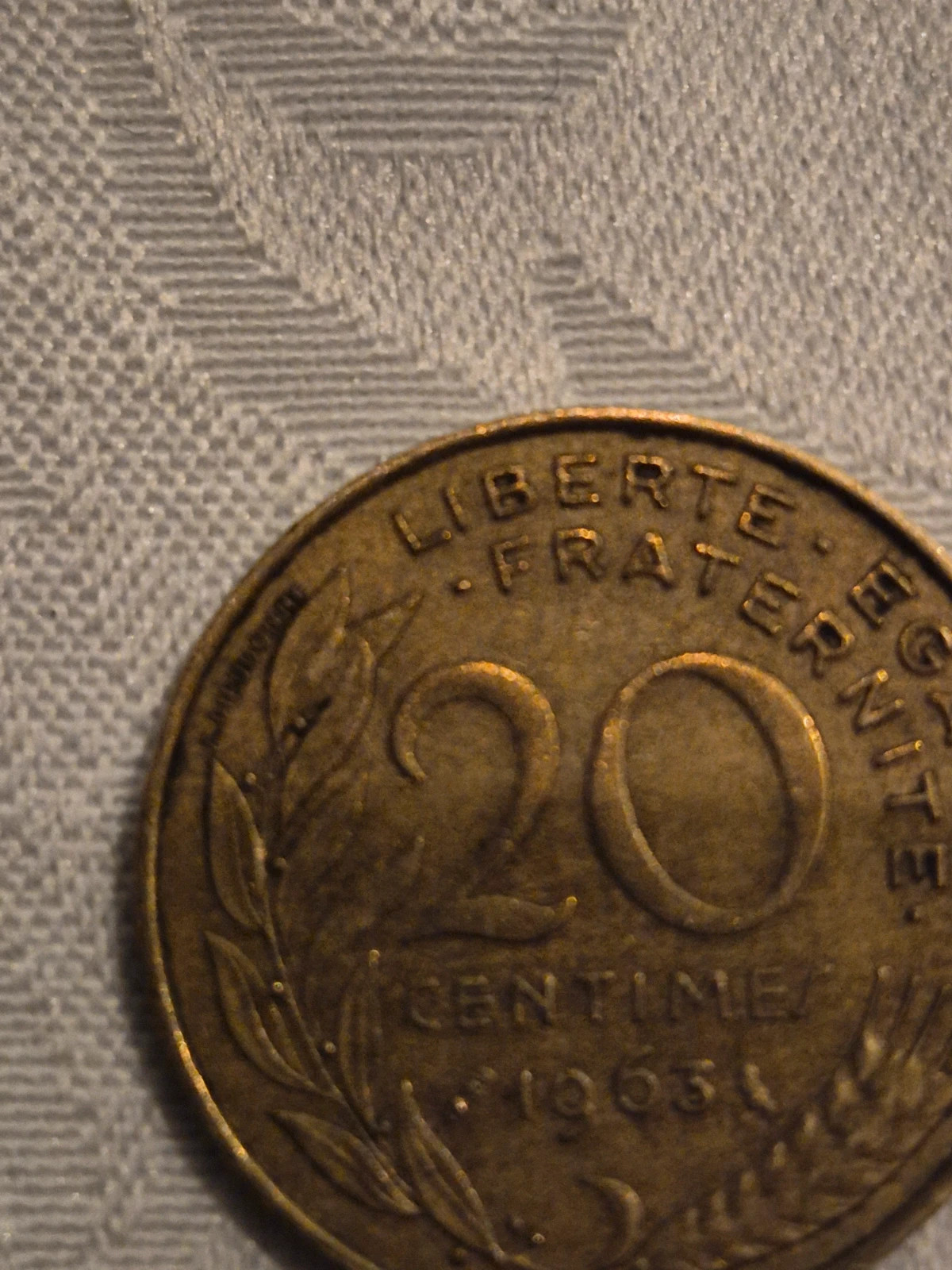 Pièce de 20 centimes français (1963) 4