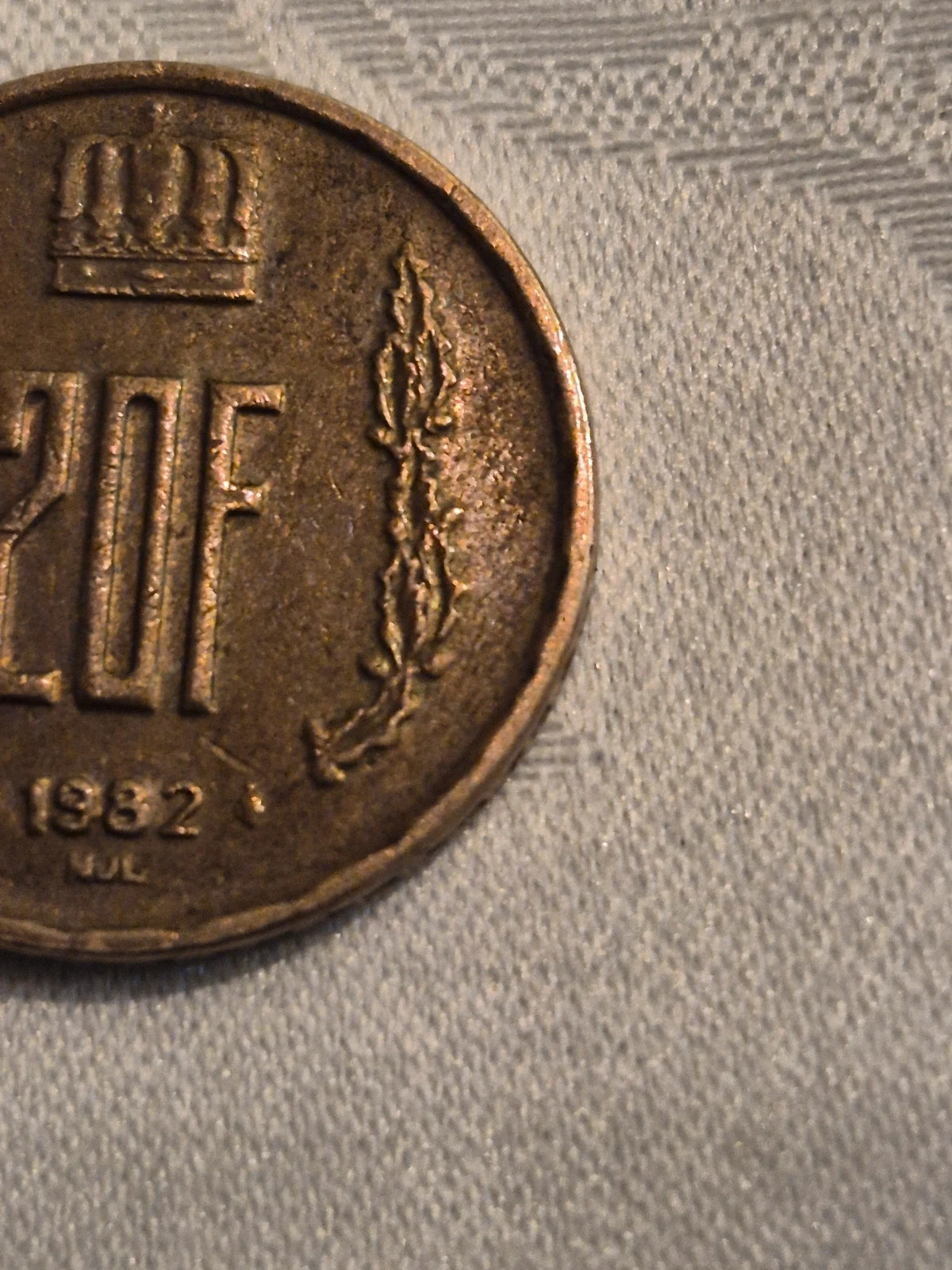 Pièce de 20 francs Luxembourg (1982) 4