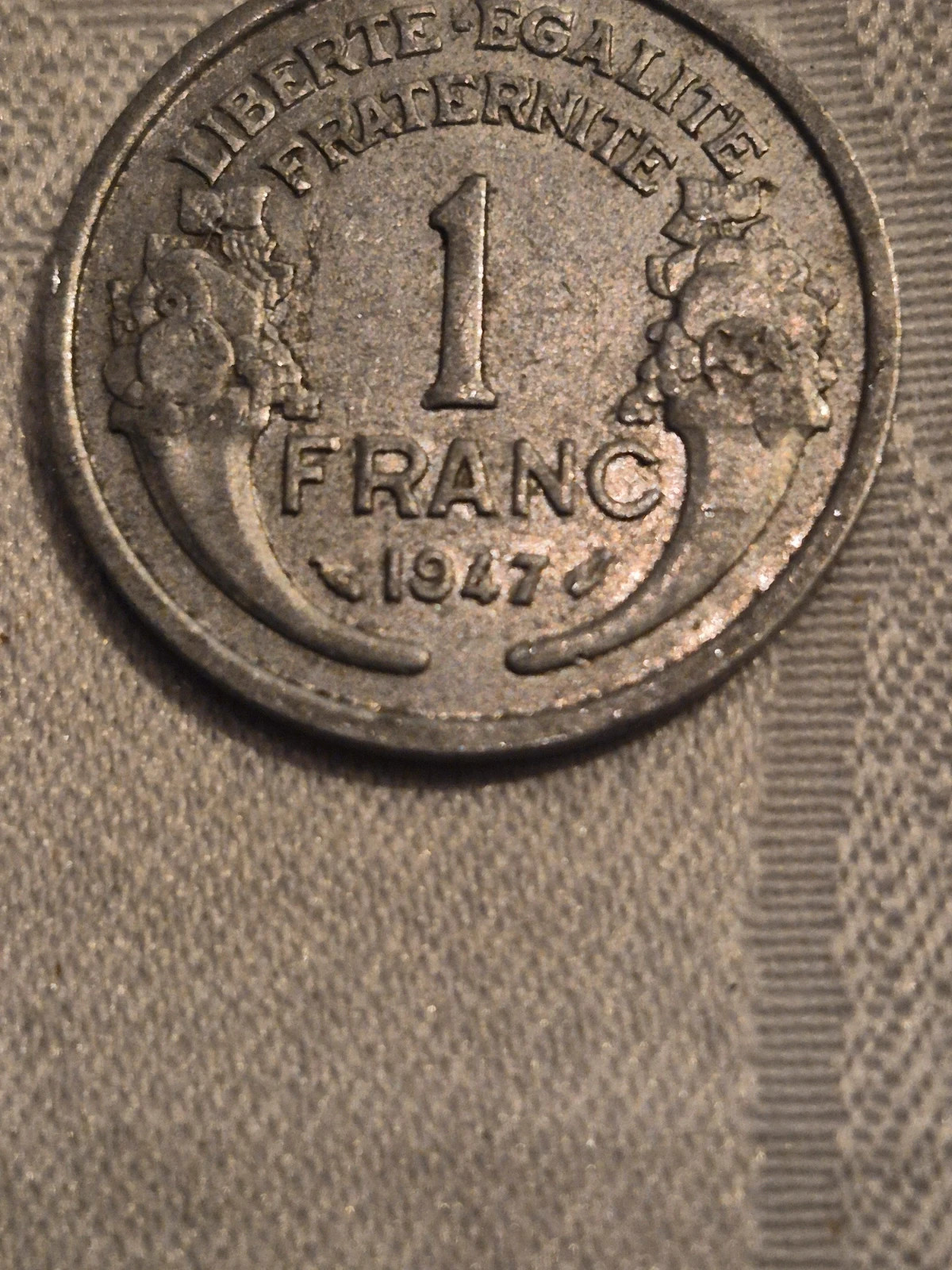 Pièce de 1 franc morlon (1947) 5