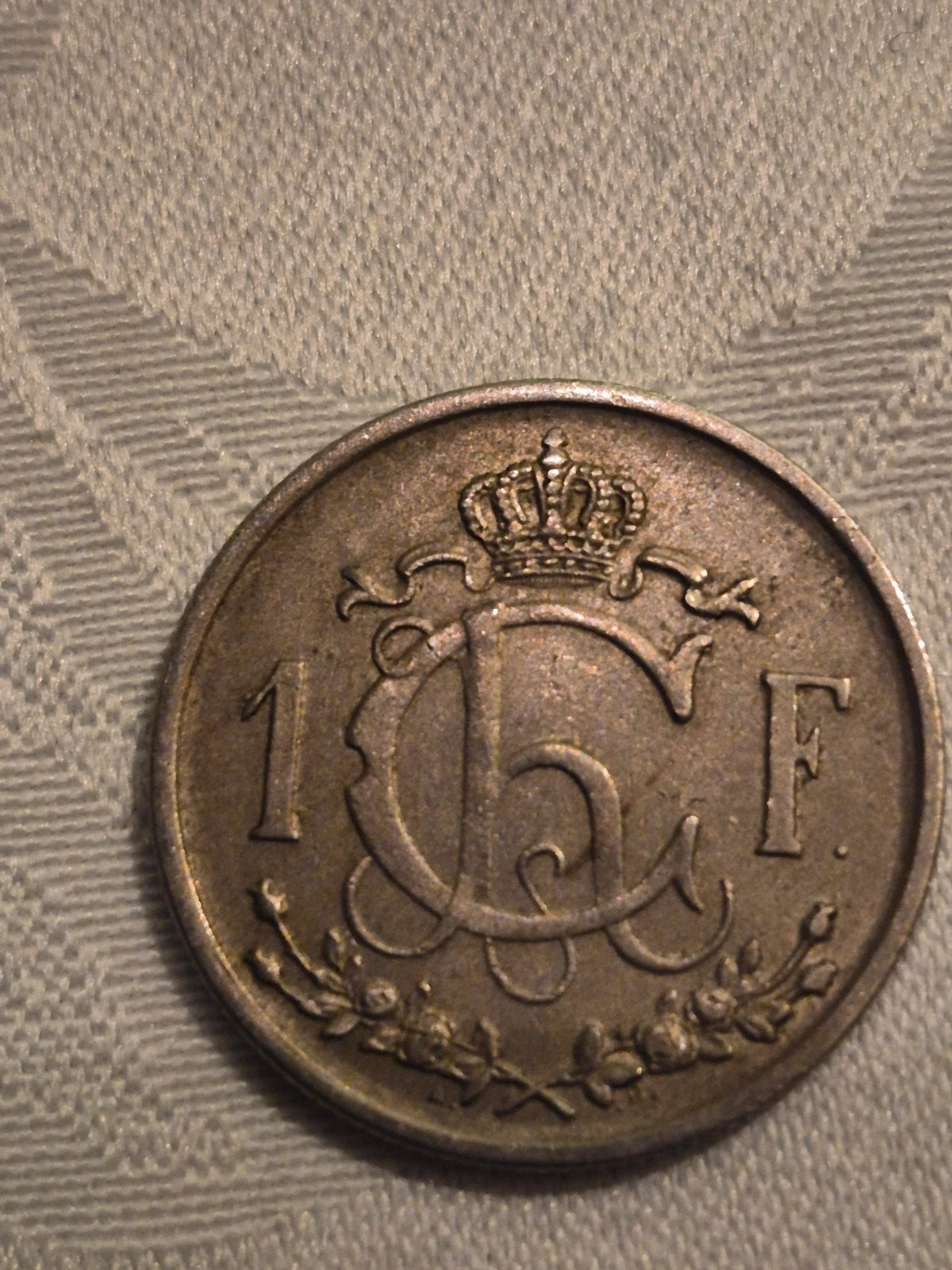 Pièce de 1 franc Luxembourg (1946) 3