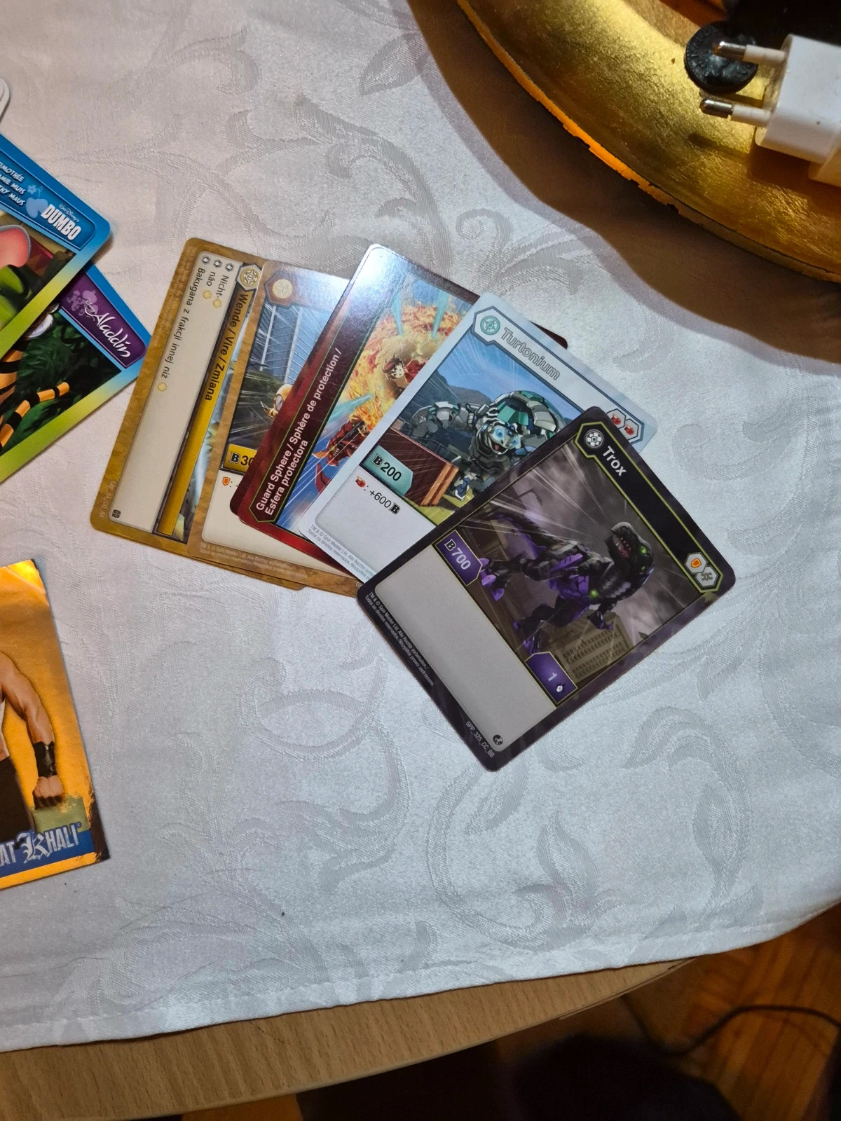 Lot de cartes et autocollants varier 4