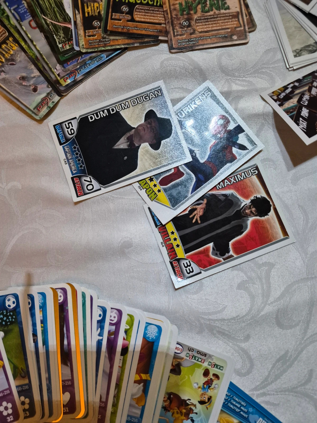 Lot de cartes et autocollants varier 5
