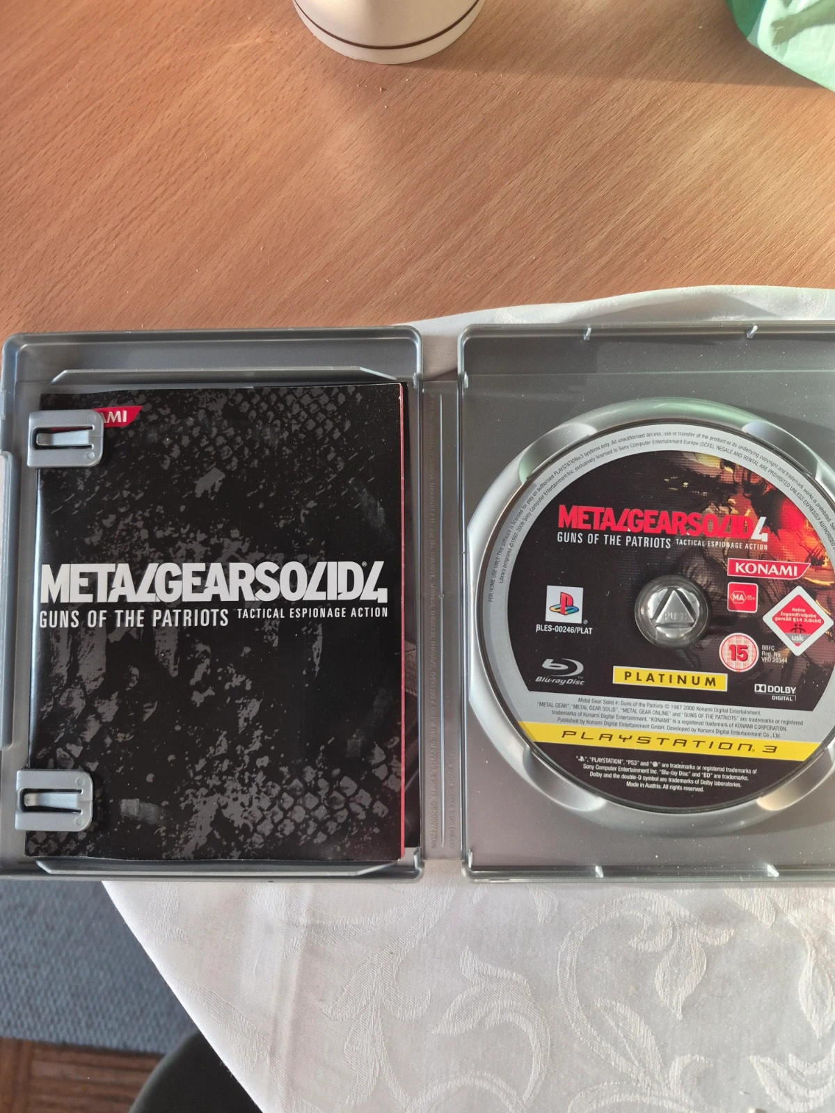 Jeu Metal Gear Solid 4 pour PS3 complet 4