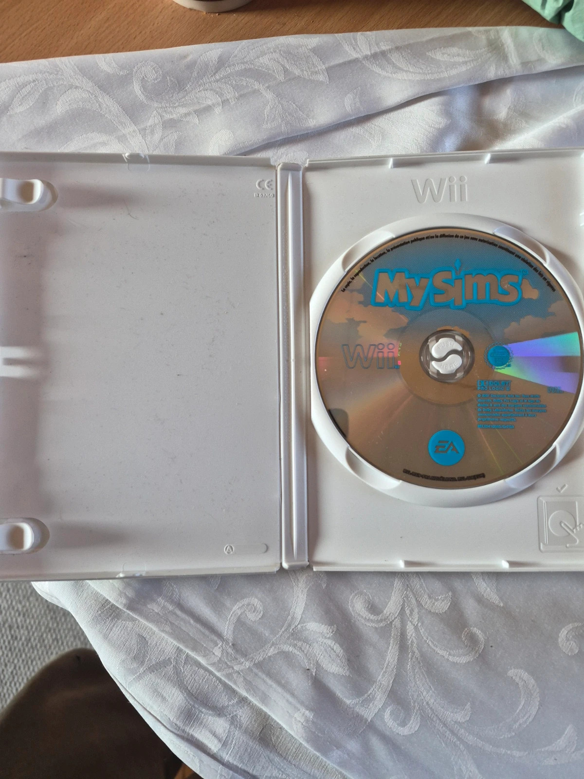 Jeu My Sims pour Wii sans notice 4