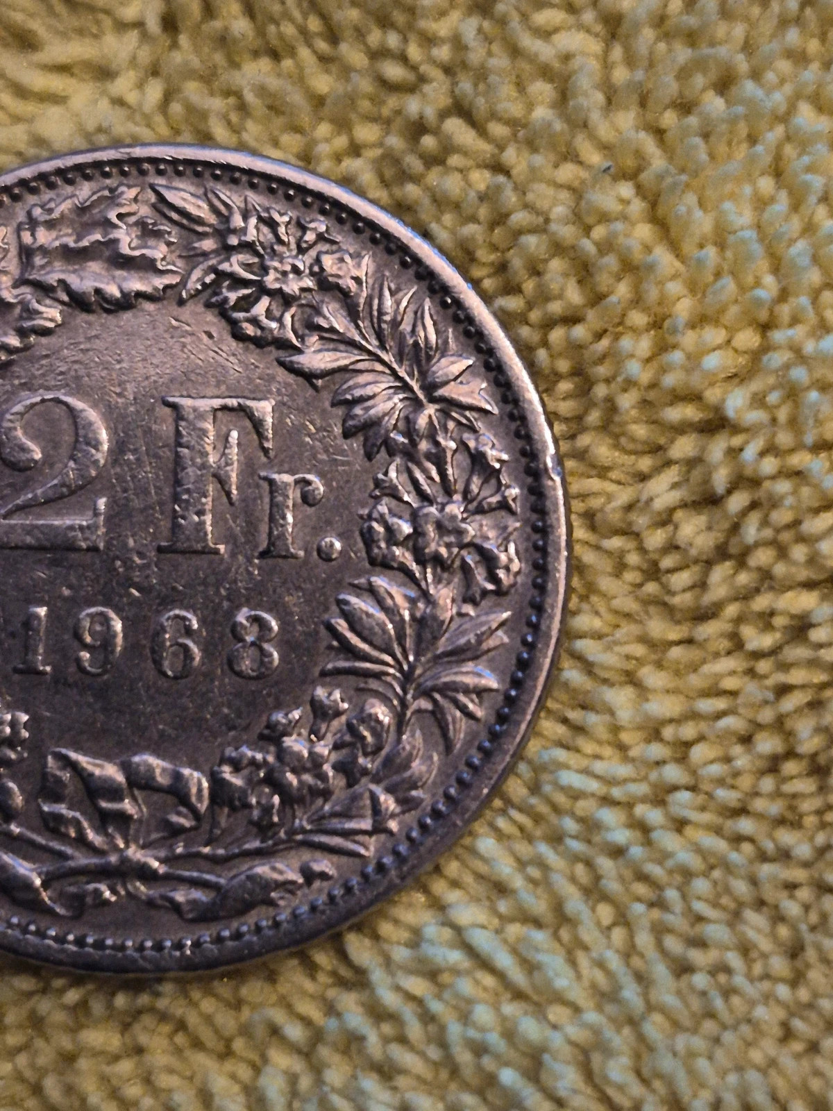 Pièce de 2 francs suisse (1968) 4